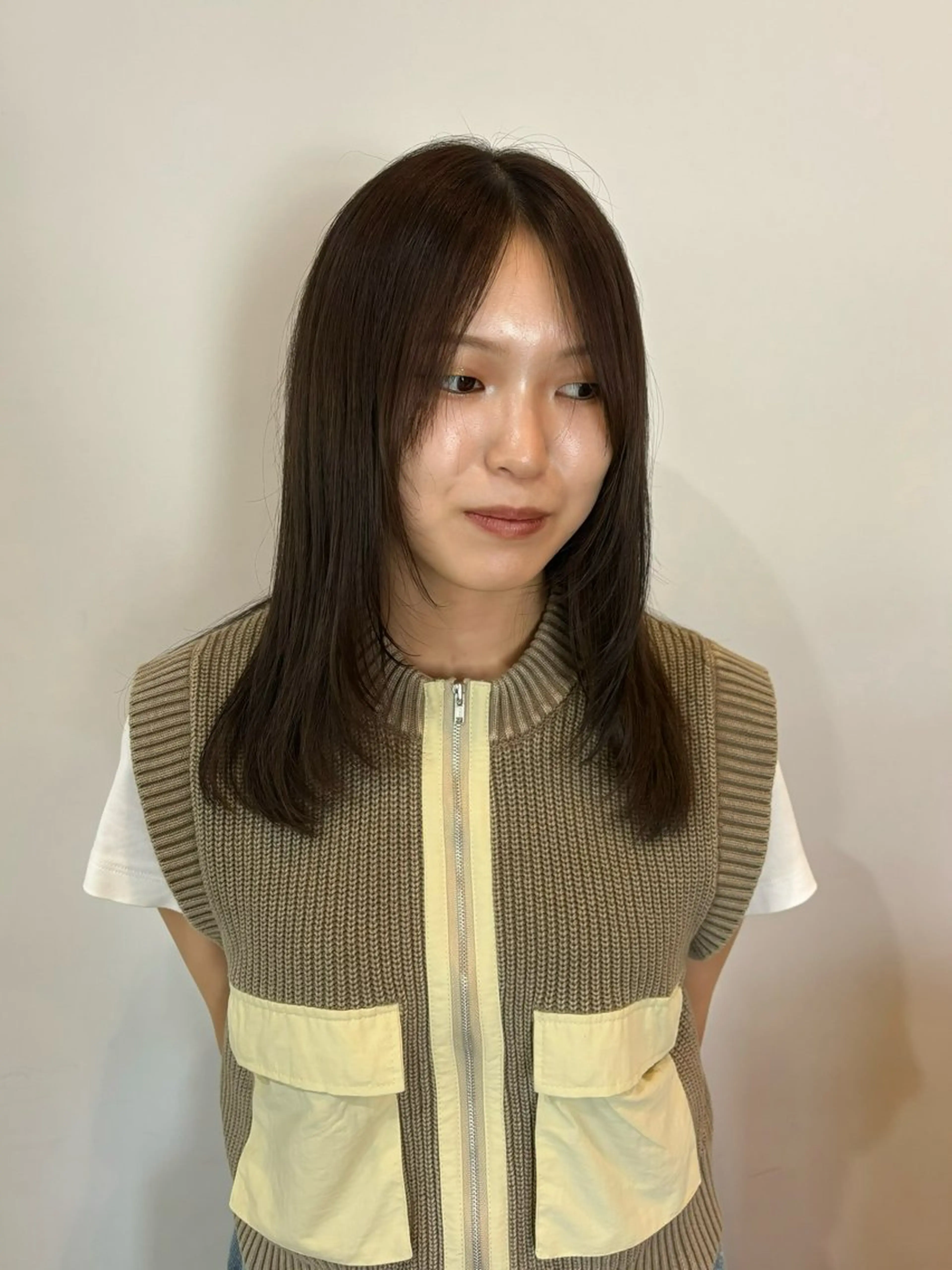 セミロング カラー ブラウンカラー 透明感カラー 顔周りカット レイヤーカット 似合わせカット カット ヘアカラー トリートメント 真弓 理沙のヘアスタイル