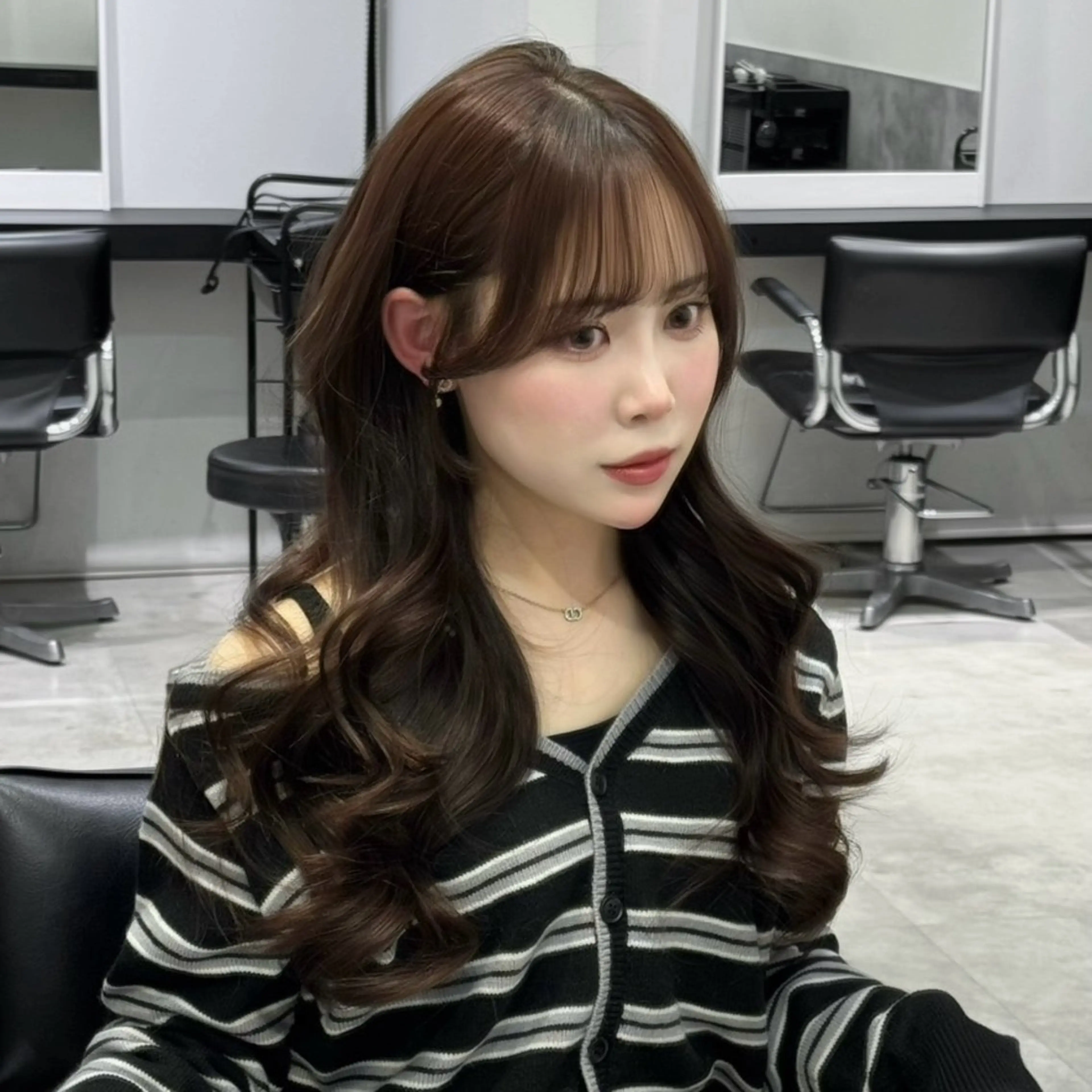 ロング カラー 顔周りカット レイヤーカット 小顔カット カット ヘアカラー トリートメント GO TODAY 原宿Verno店所属・韓国系支持率No.1 レイヤー特化/きょうのヘアスタイル