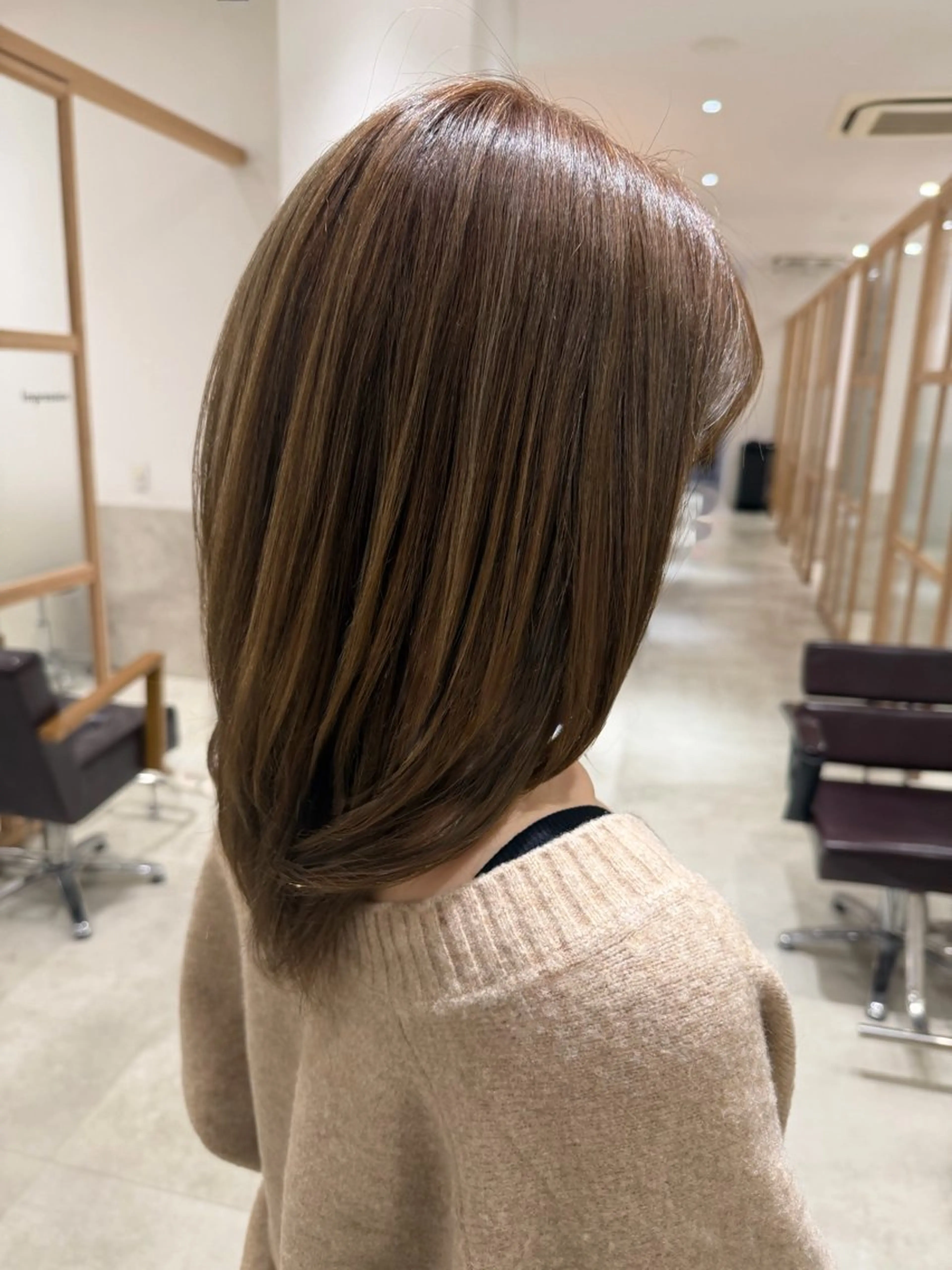 ミディアム カット ヘアカラー トリートメント GO TODAY SHAiRE SALON 原宿STELLA所属・サイトウ タクマのヘアスタイル