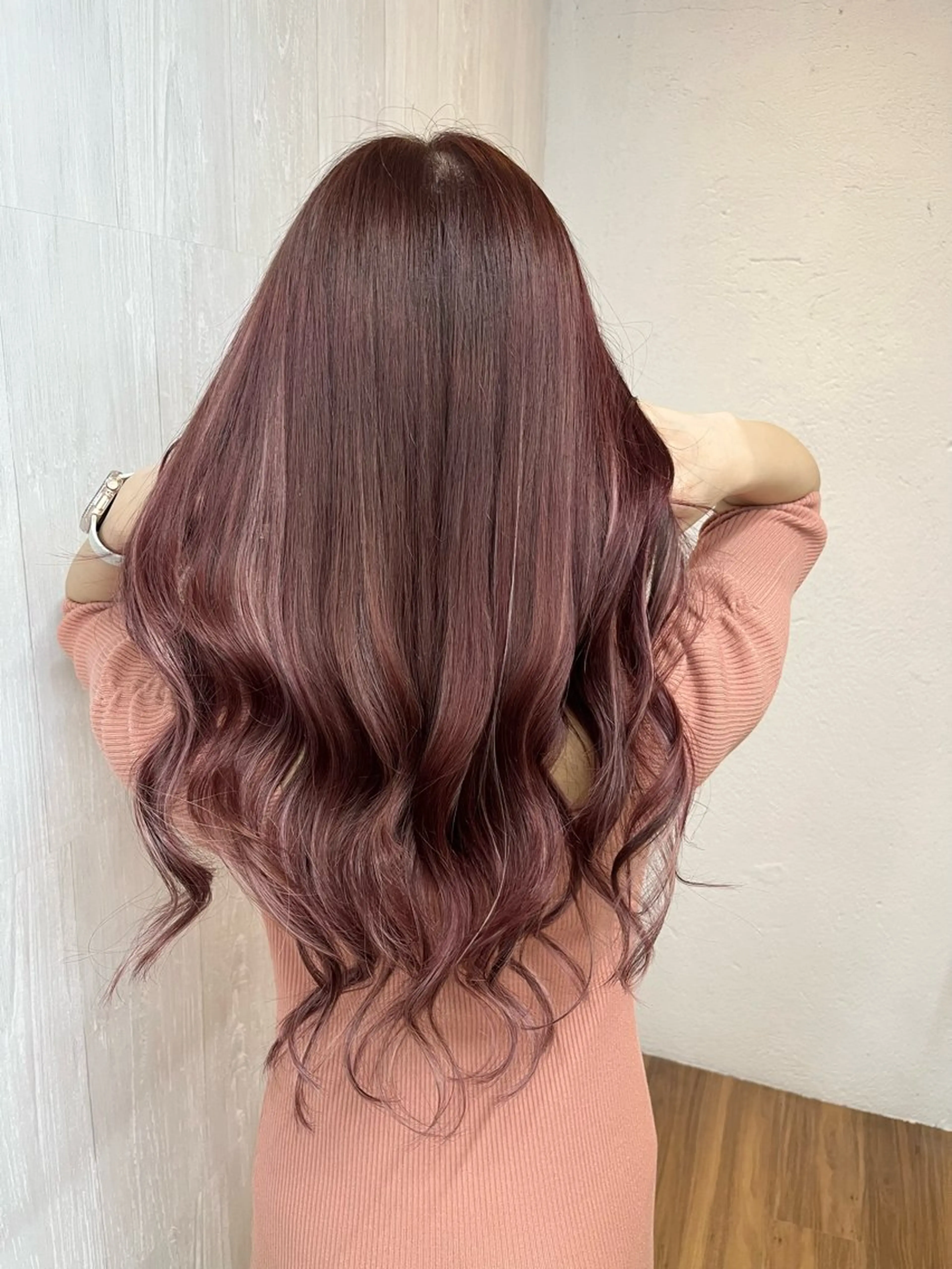 セミロング カラー シールエクステ イヤリングカラー ピンクカラー エクステ ヘアカラー トリートメント エクステ GLOSS 心斎橋 山上のヘアスタイル