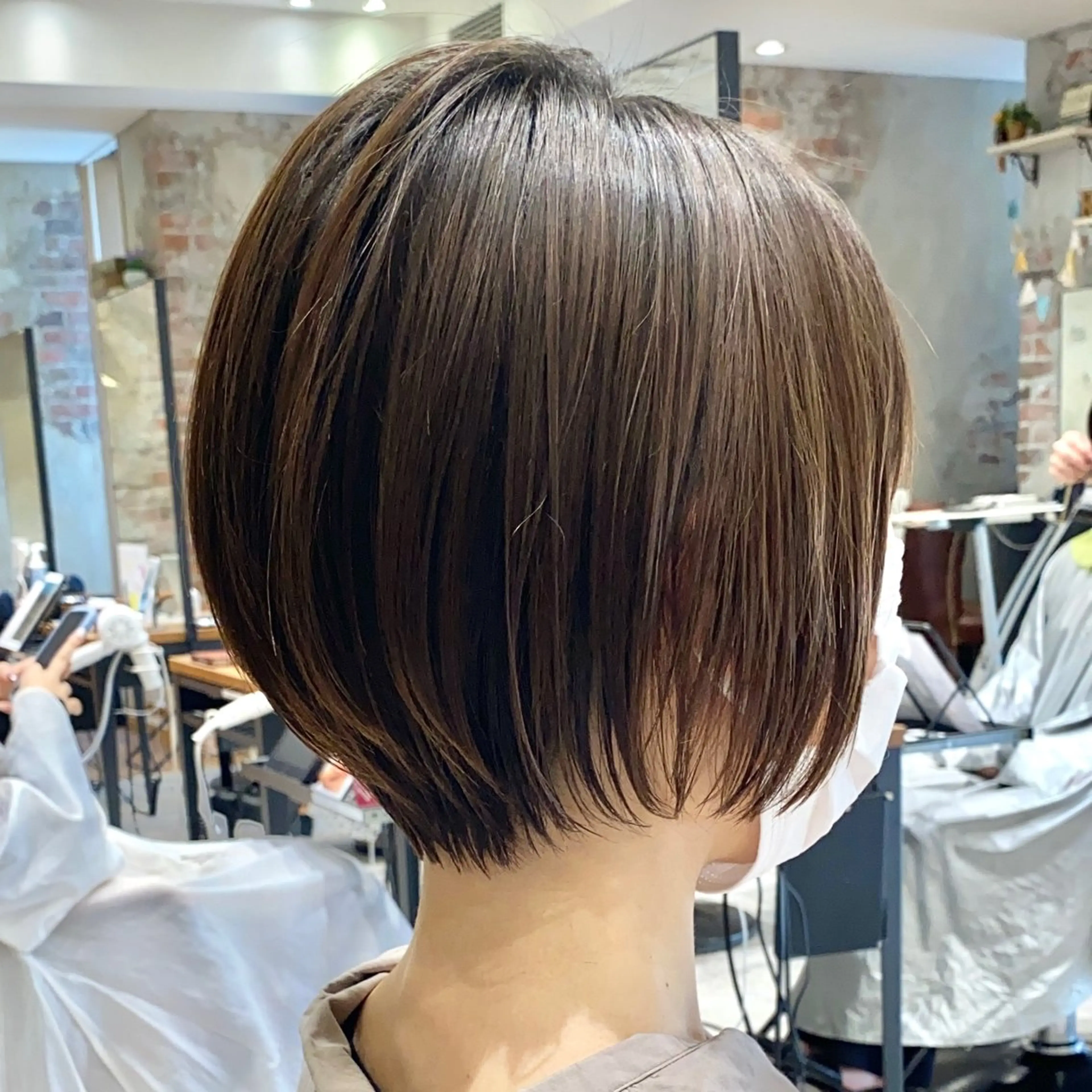 ショート カット トリートメント 💍新宿ショート 💍岩田莉奈のヘアスタイル