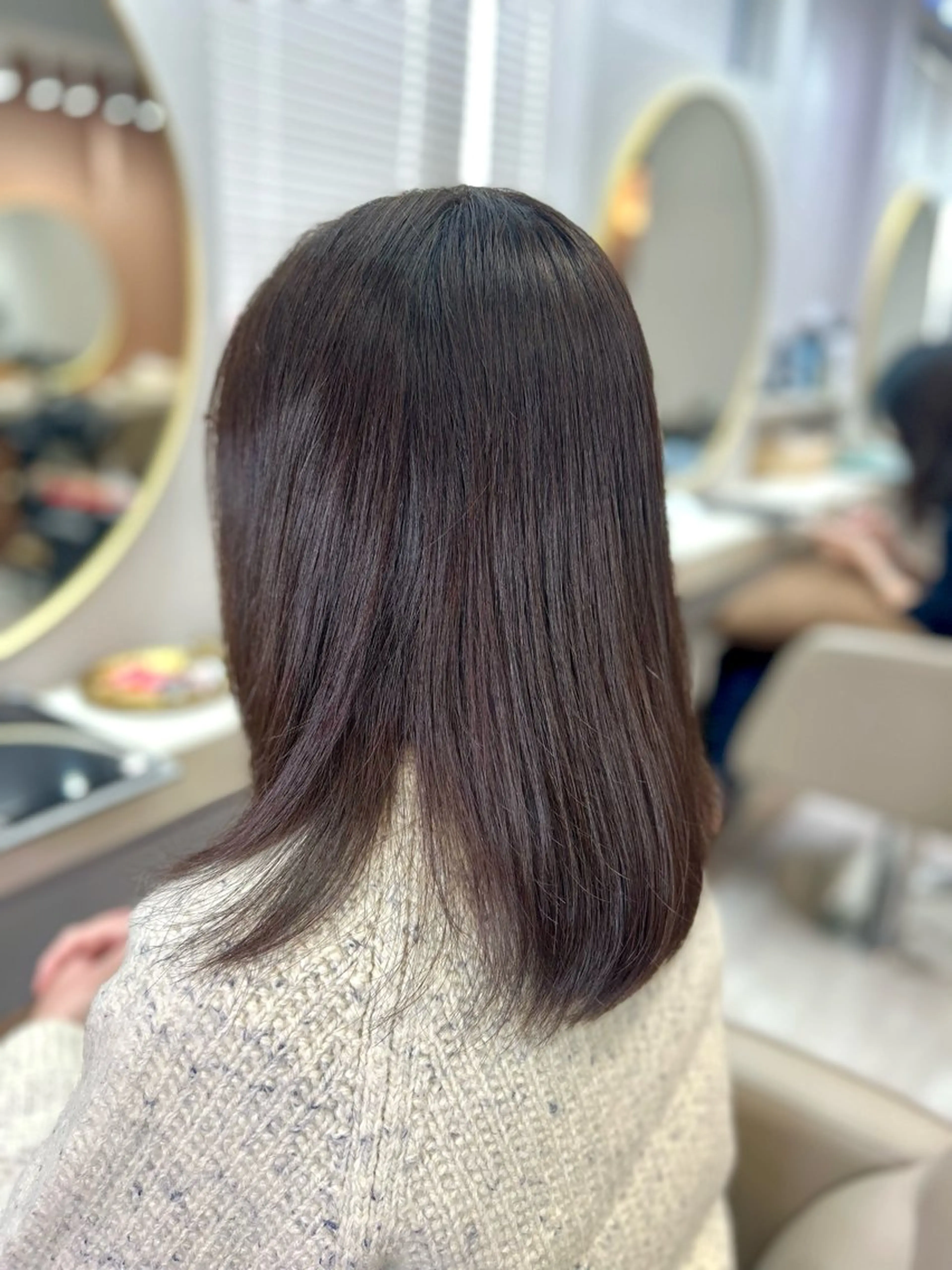 セミロング レイヤーカット カット ヘアカラー 池田 太一のヘアスタイル