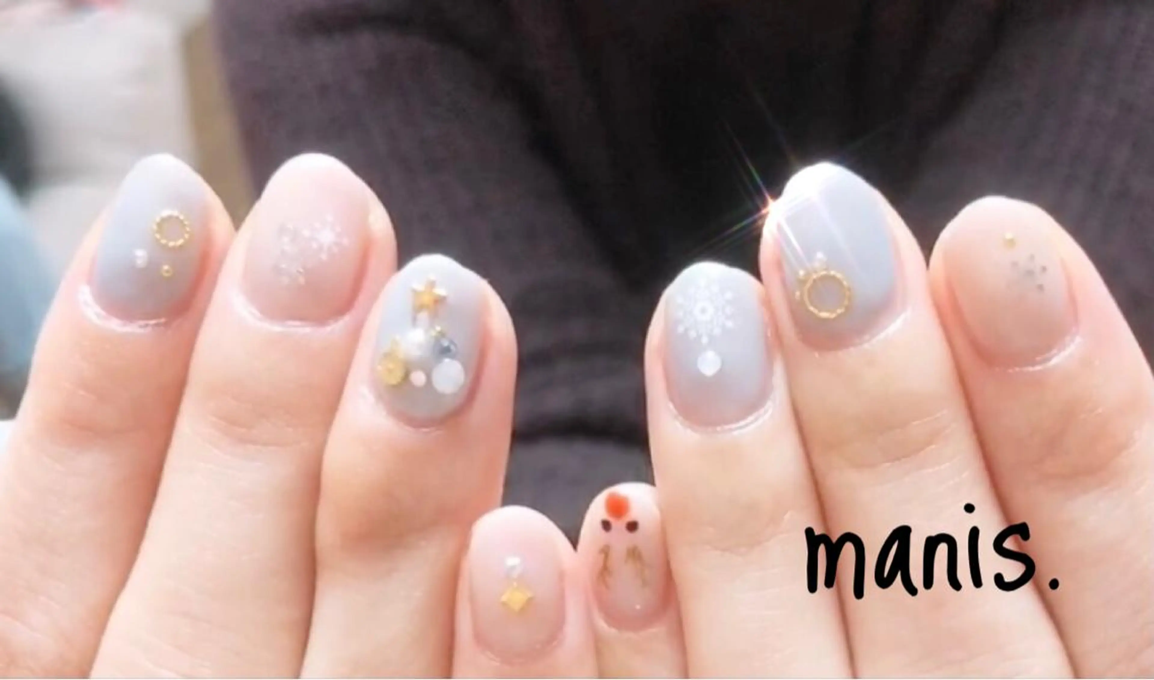 ネイル manis .のネイルデザイン