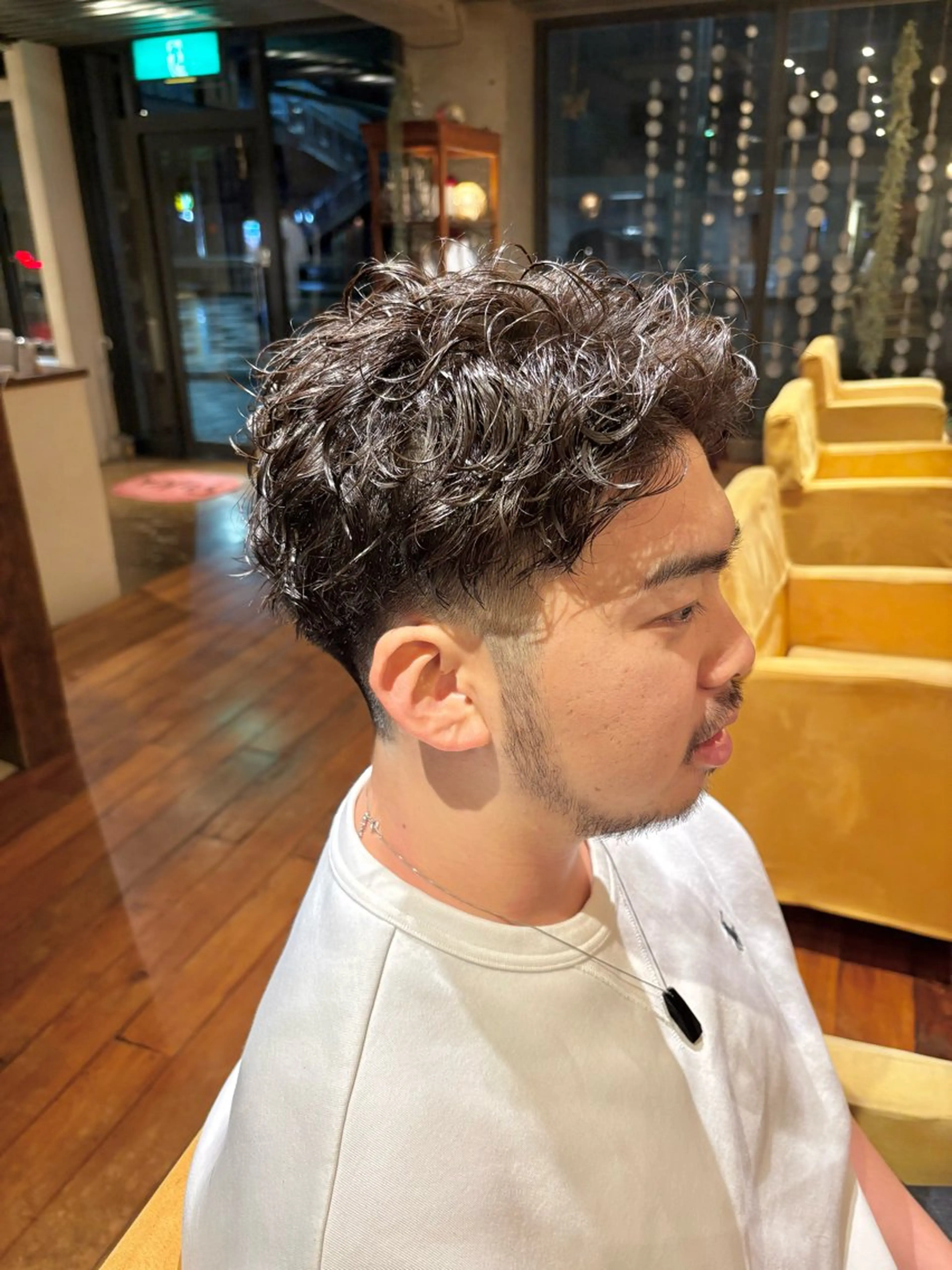 メンズパーマ(スパイラル、波巻き、ツイストスパイラルパーマ)の写真