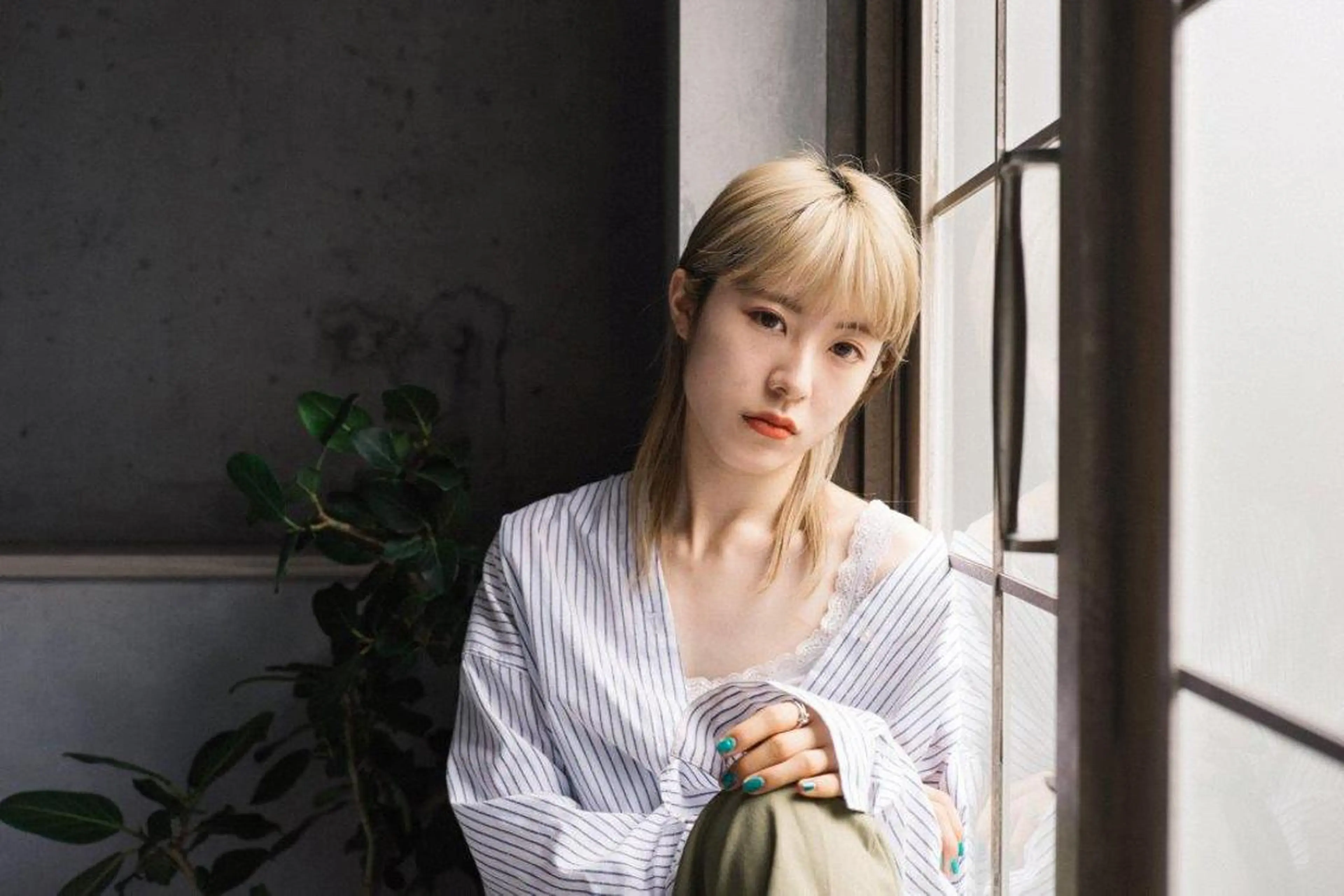 ロング カラー レイヤー/ベージュ カラー/ハシモトのヘアスタイル