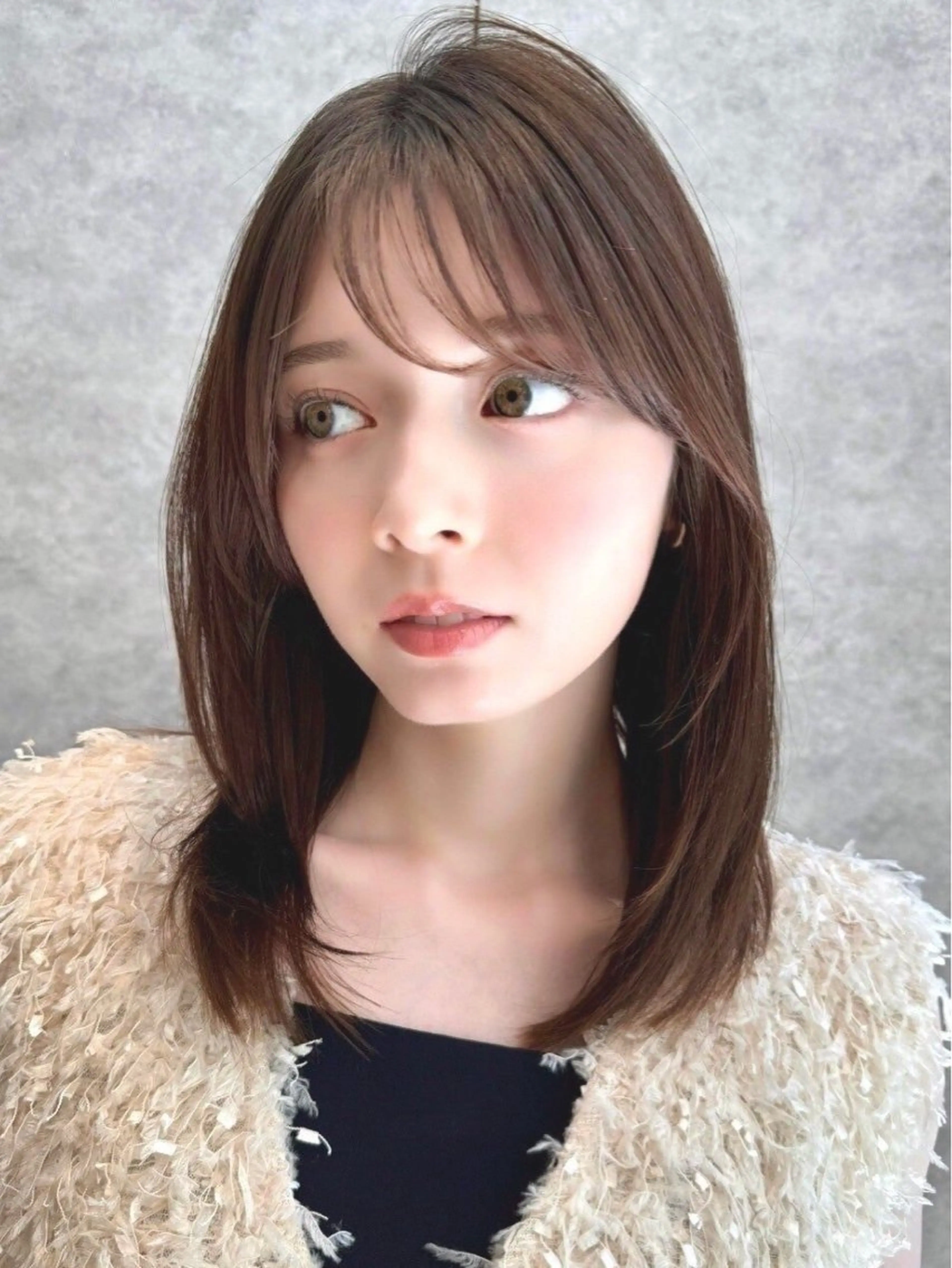 ミディアム カット ヘアカラー トリートメント Hello by Sea所属・レイヤー/艶髪/ボブ /くびれ/伊藤　勇司のヘアスタイル