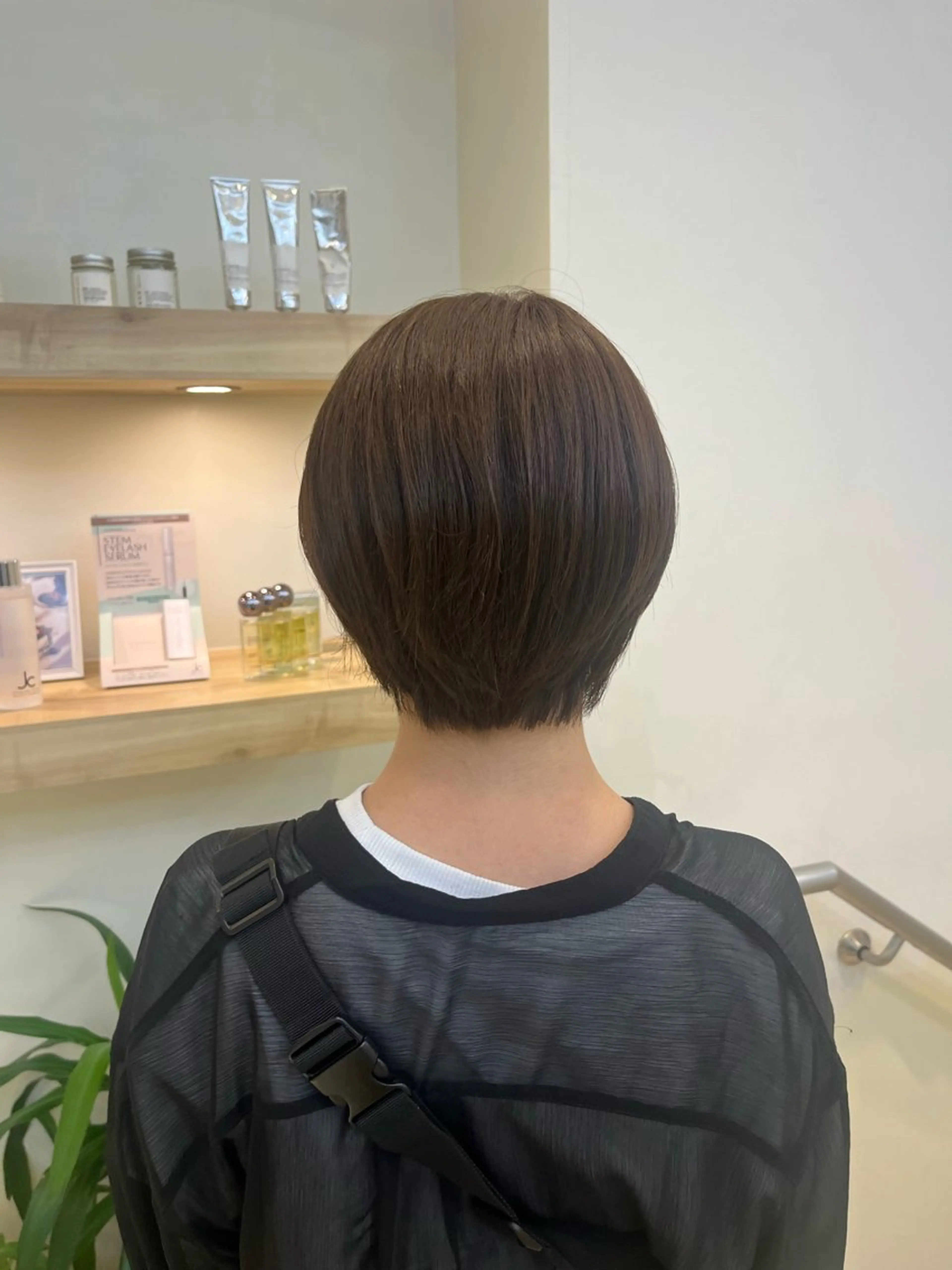 ショート コテ巻き風パーマ🫧 麻尋のヘアスタイル