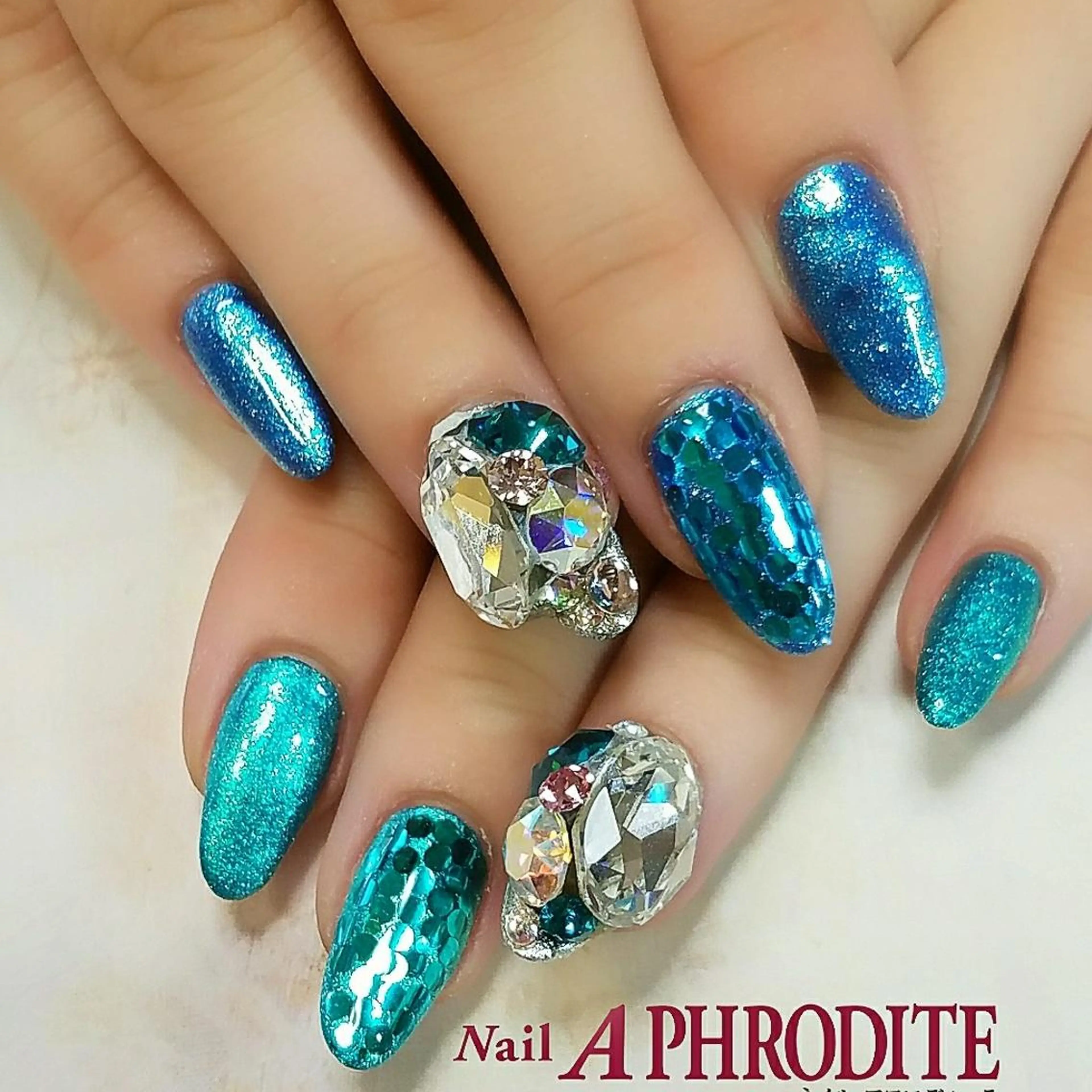 ネイル キラキラネイル 夏ネイル Nail  Aphroditeのネイルデザイン