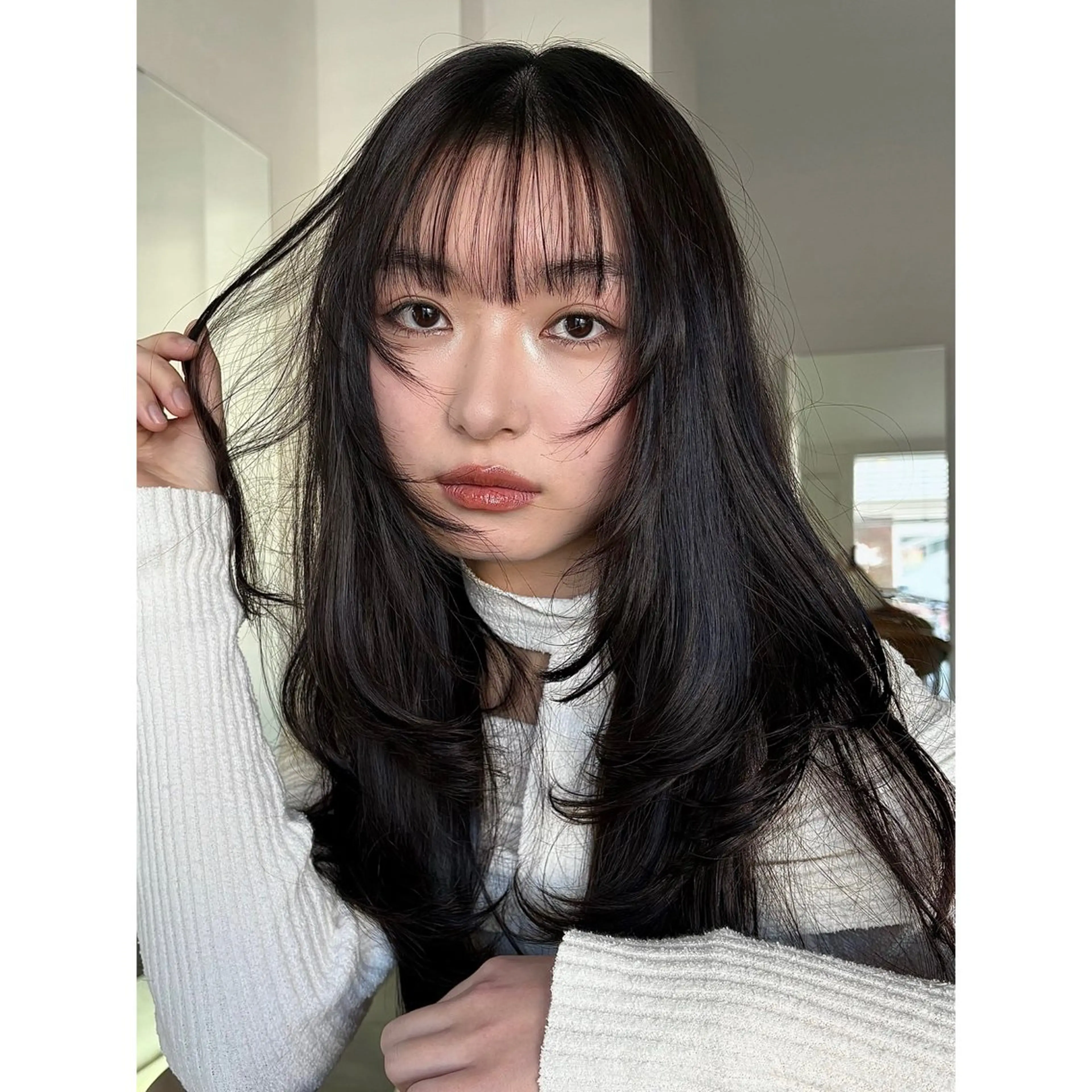 ロング 顔周りカット レイヤーカット タカバヤシ アイリのヘアスタイル