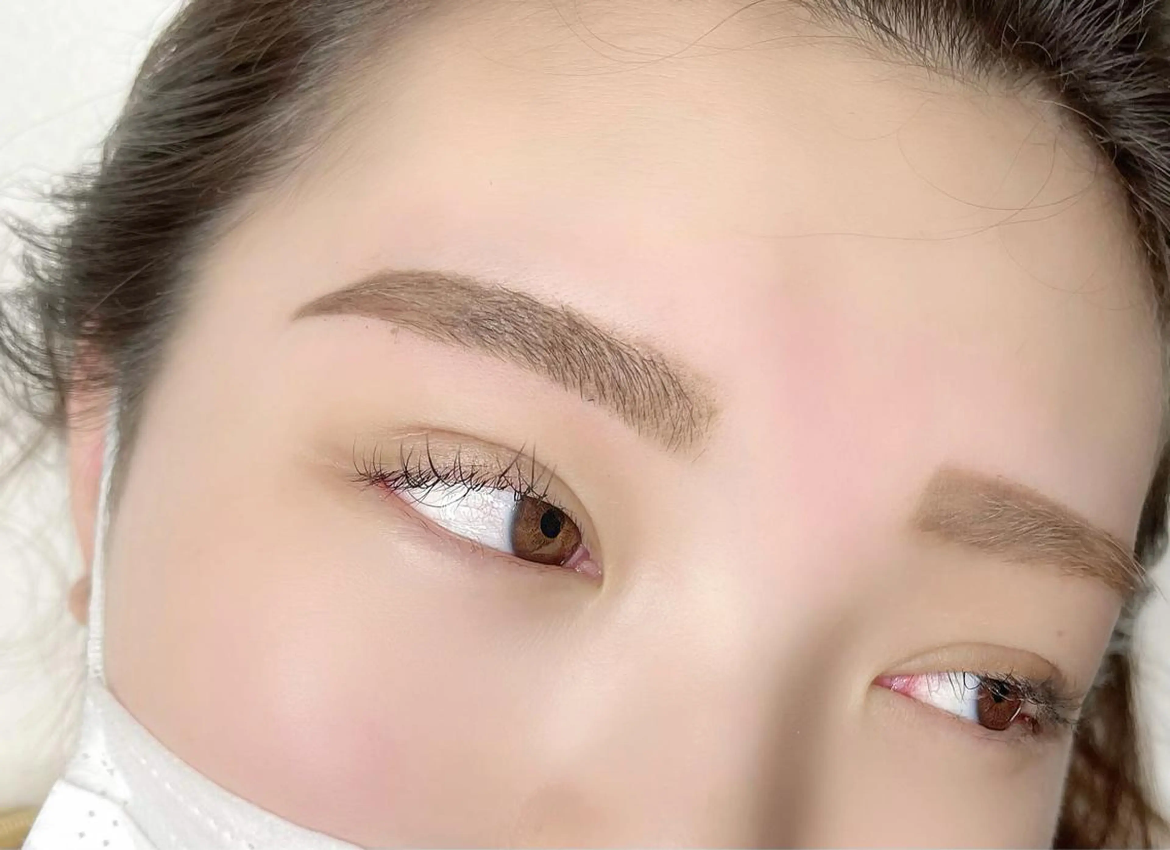 アイブロウ eyelashsalon Lily Me所属・イイダ リナのマツエク・マツパデザイン