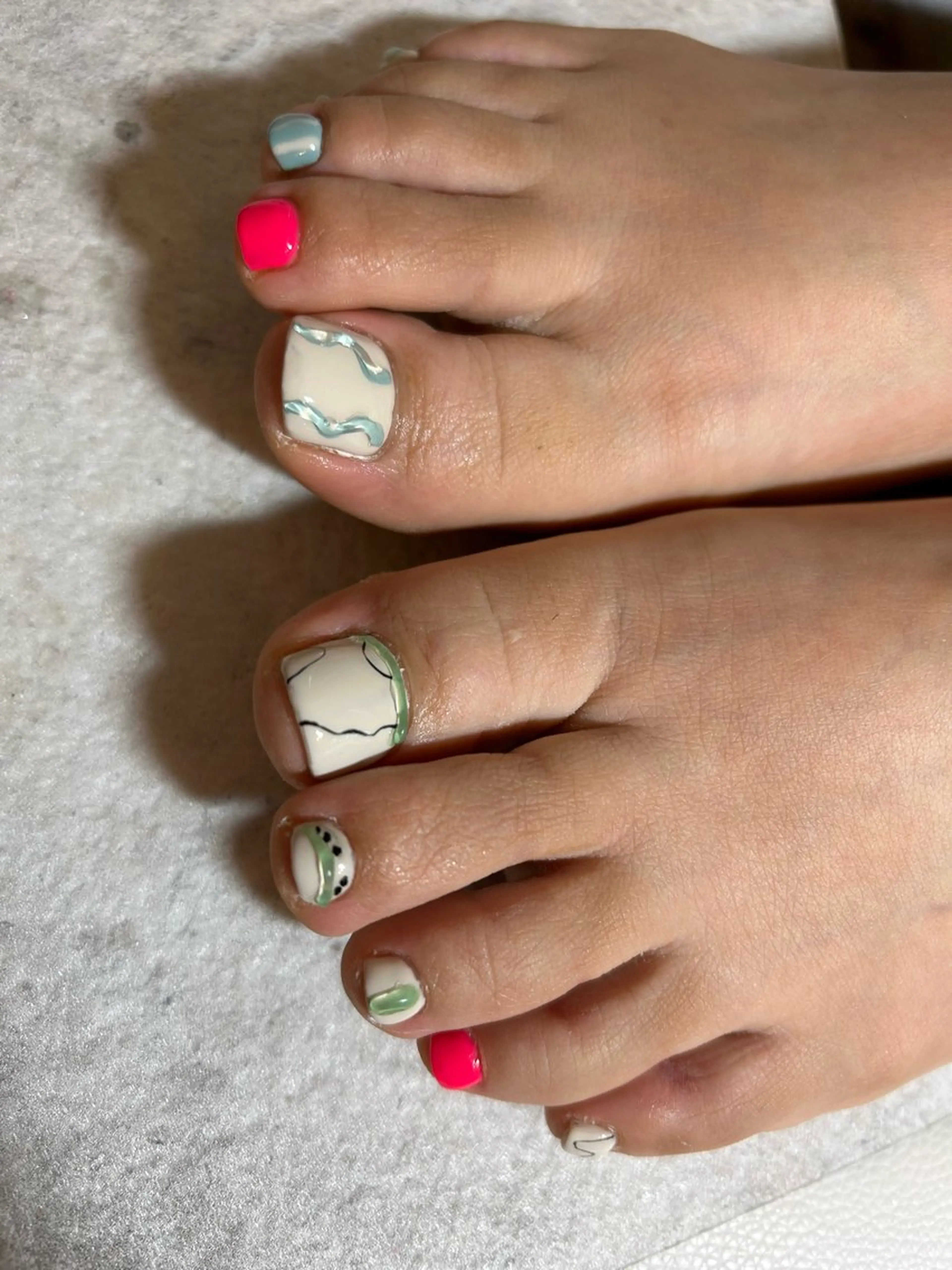 ネイル アートネイル フットネイル 持ち込み フットネイル ArcoIris所属・Arco Iris 告瑠莉のネイルデザイン