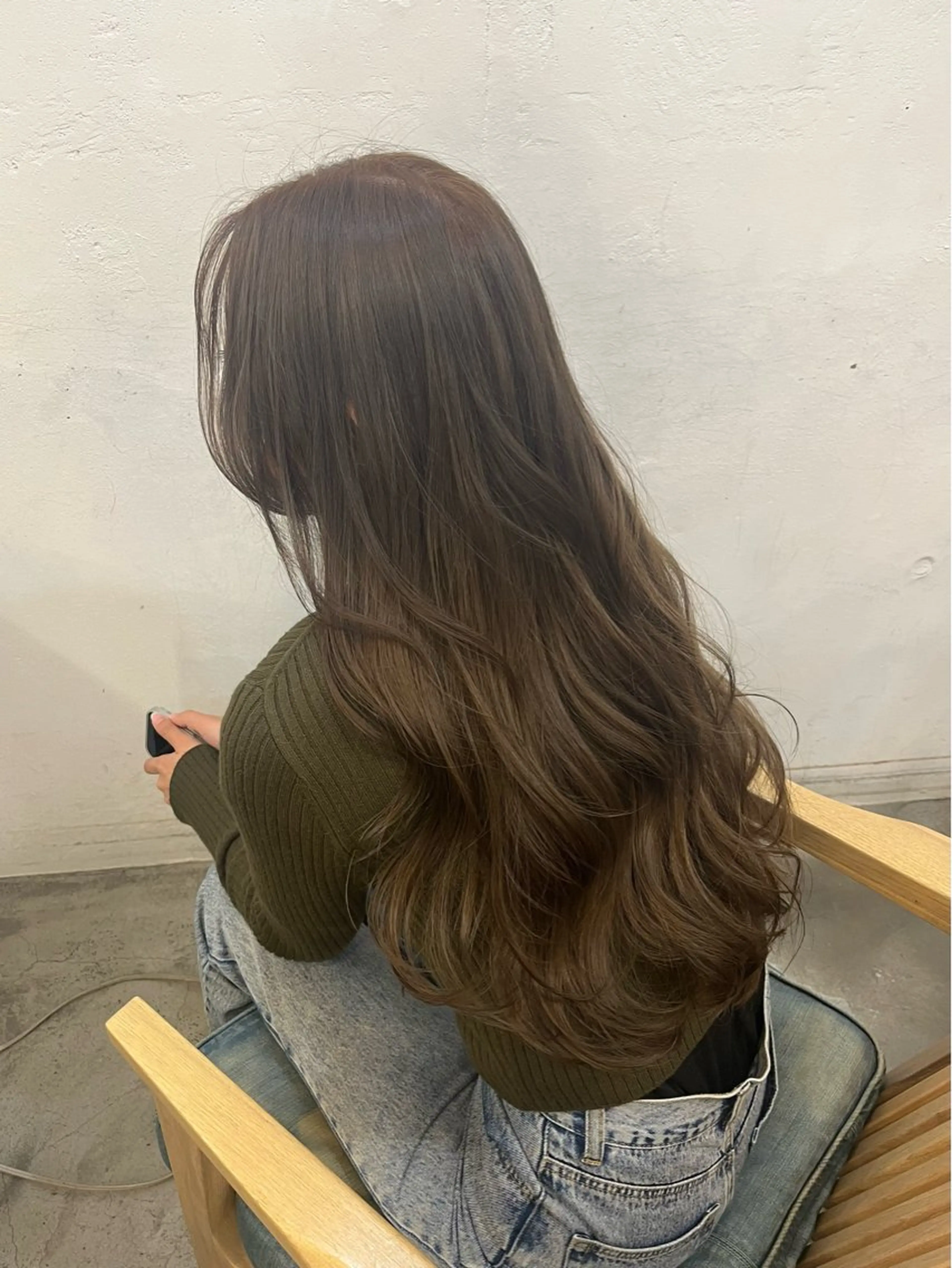 ロング カラー ヘアアレンジ hazuki🐈‍⬛ 透明感カラーのヘアスタイル