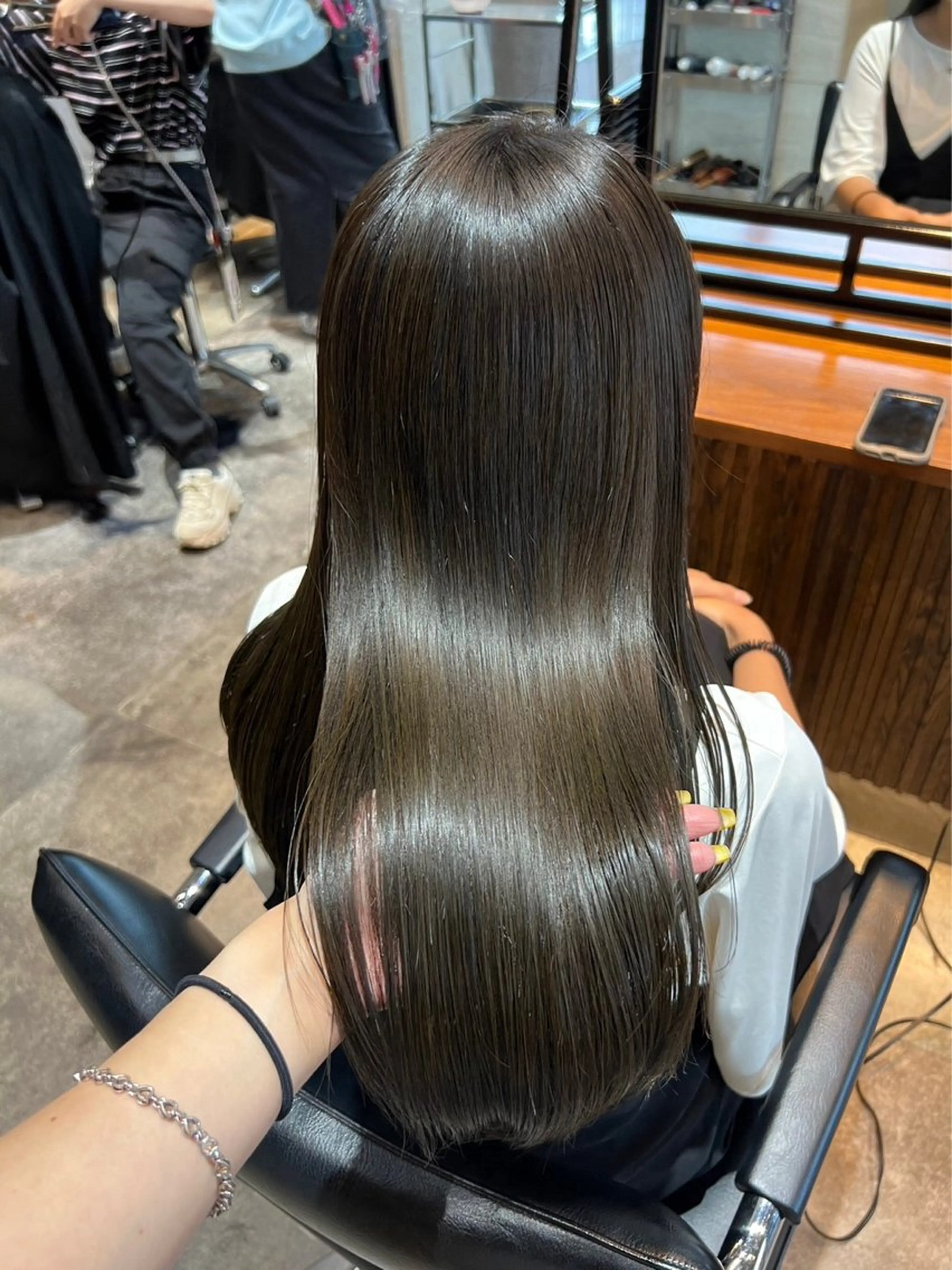 セミロング ヘアカラー トリートメント 韓国ヘア/ベージュ カラー/髪質改善/涼のヘアスタイル