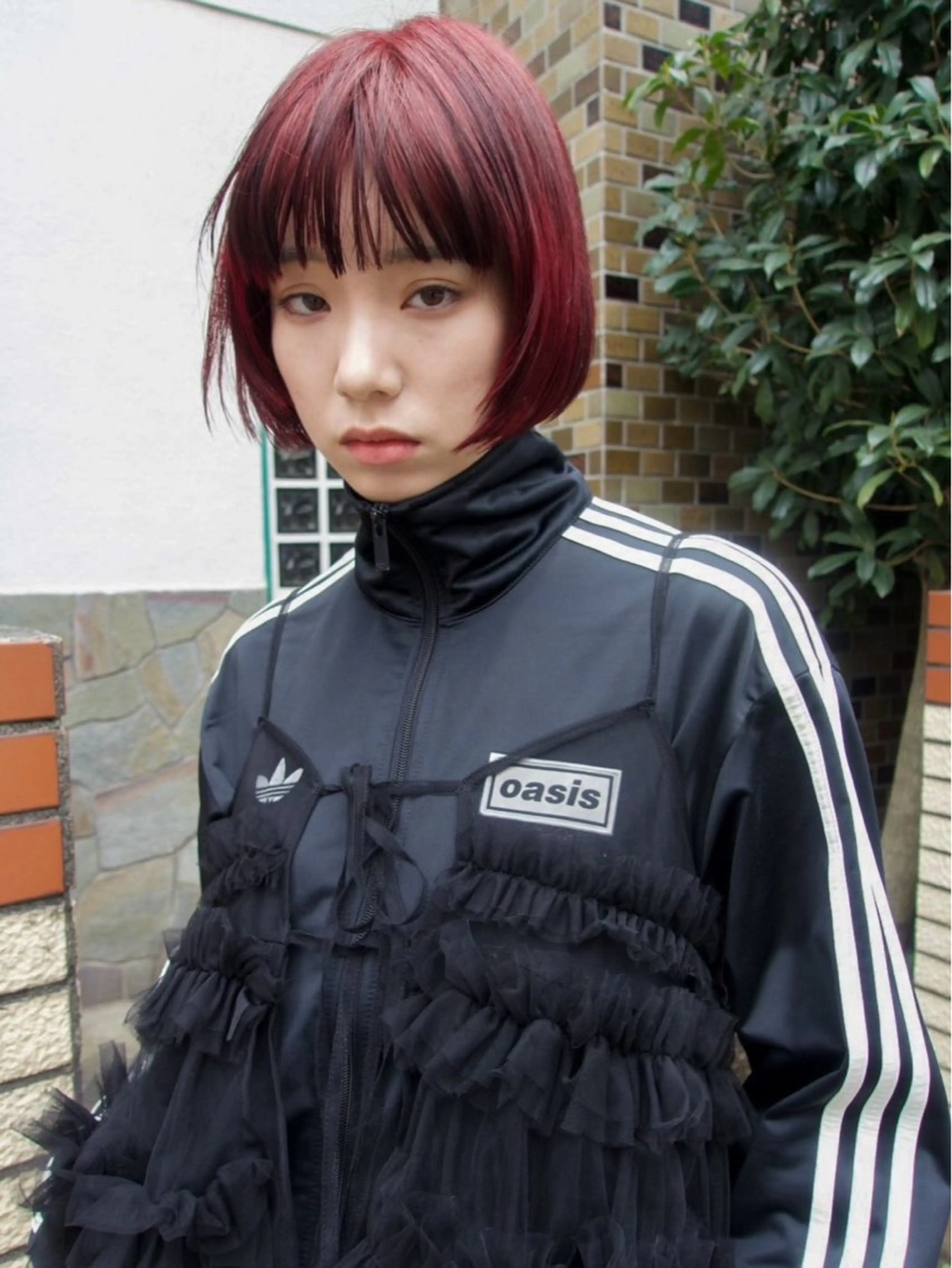 ショート カラー ボブレイヤー 黒髪 ダブルカラー レッドカラー ボブ カット ヘアカラー トリートメント Loom.所属・村上雅人 ナチュラルモードのヘアスタイル