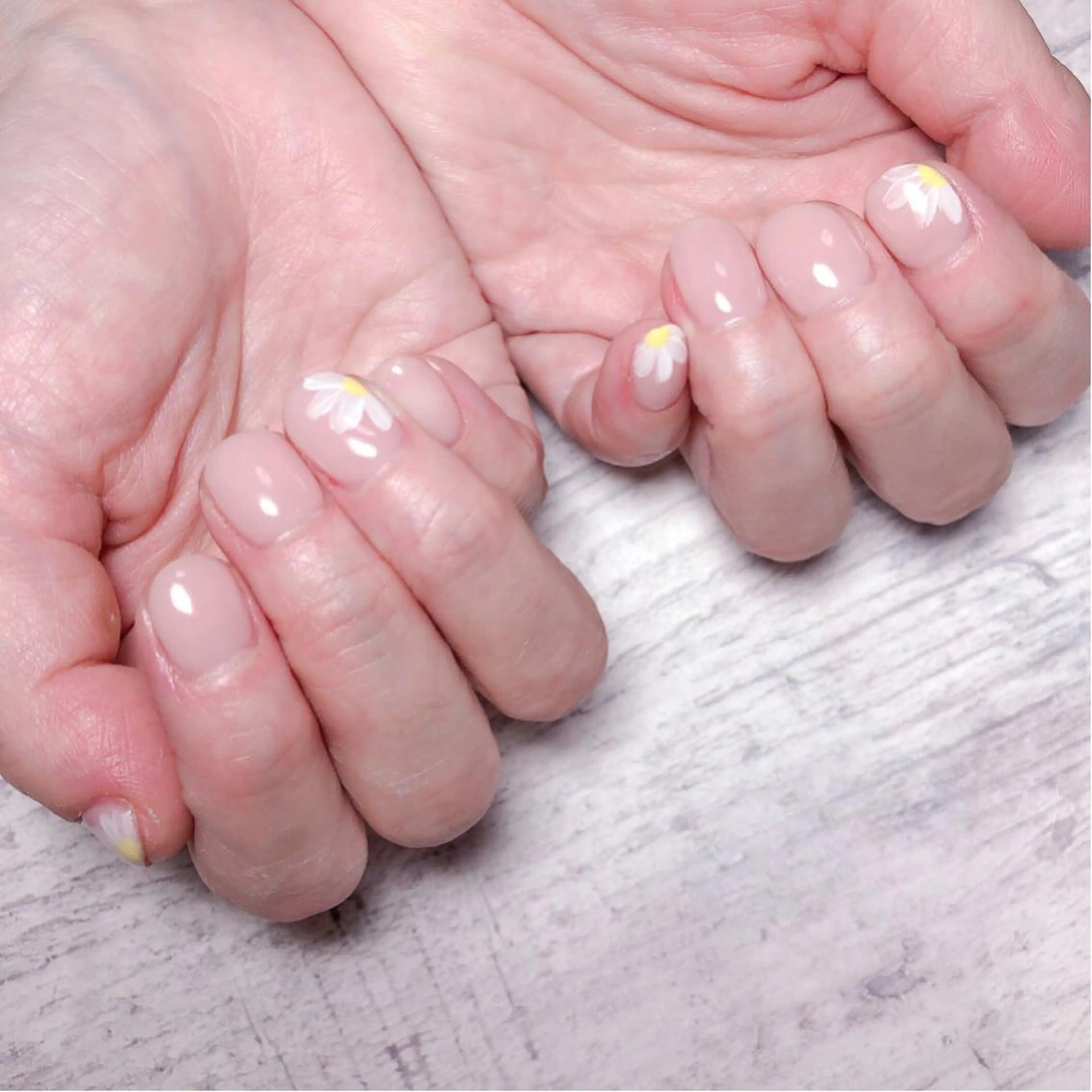 ネイル 個室ネイルサロンDolly  Girl〜ドーリーガール〜所属・DollyGirl KYOKOのネイルデザイン