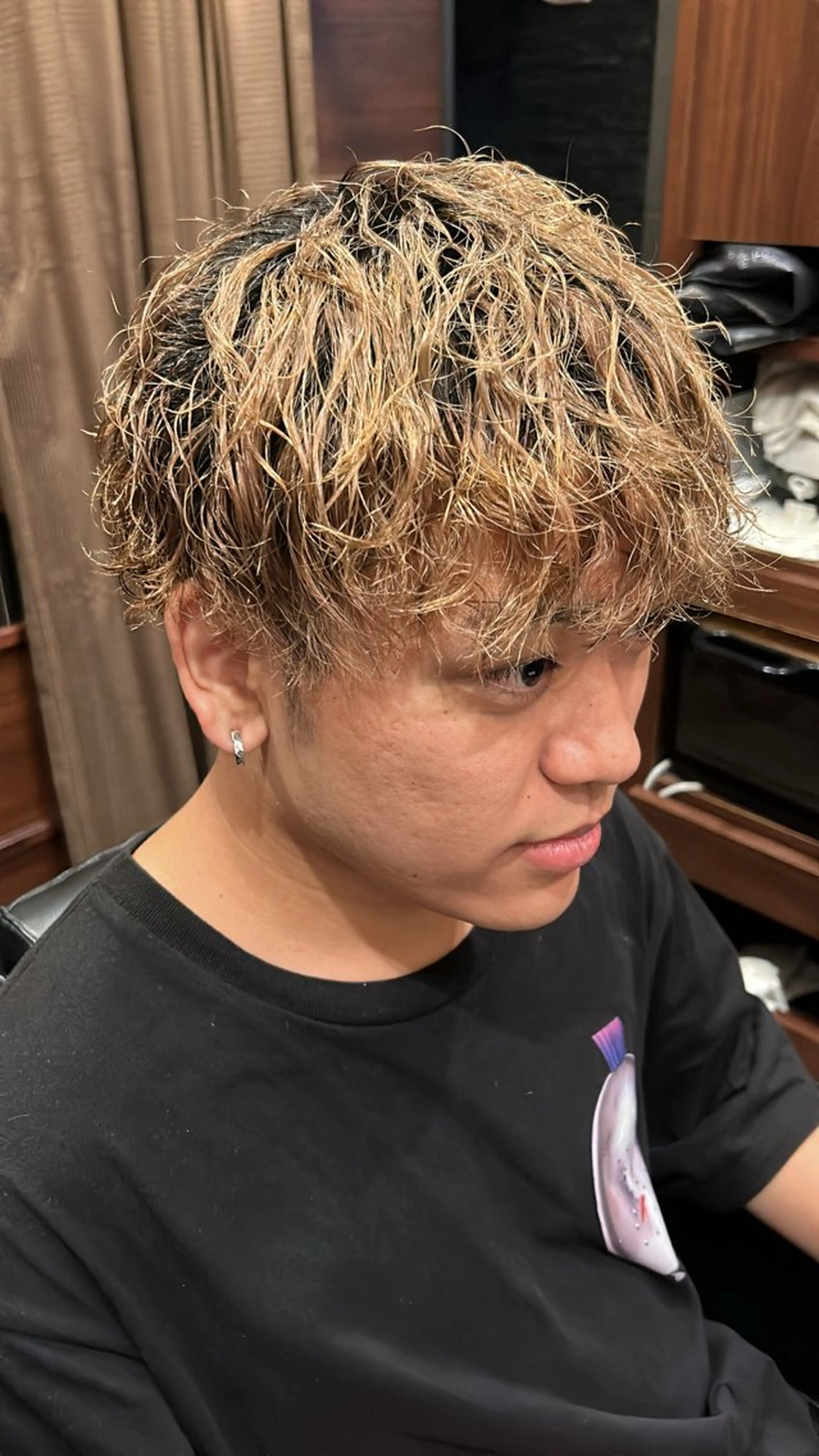 ミディアム パーマ メンズ ヒロ銀座　平井 海斗のヘアスタイル