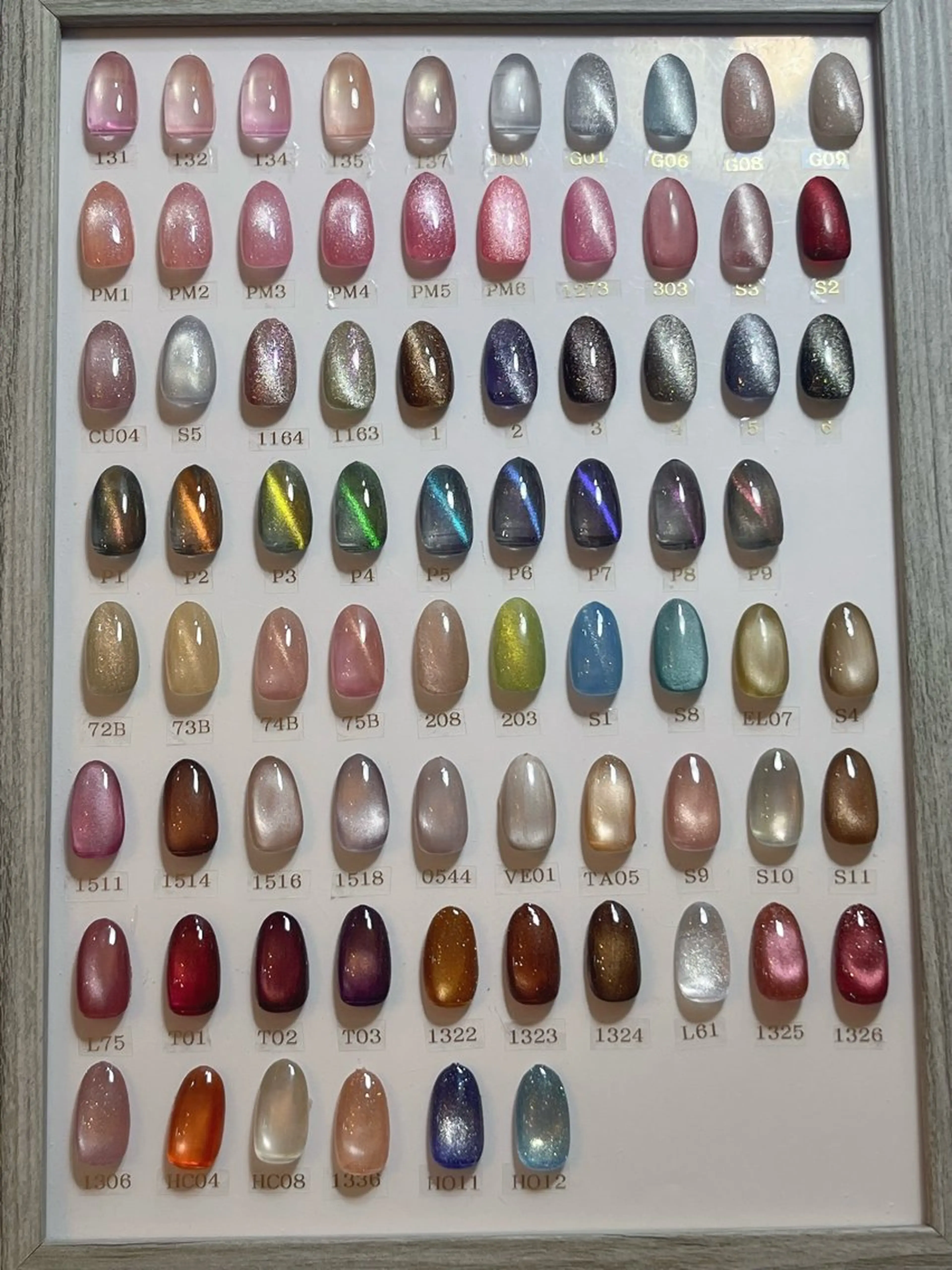 【 hand 】マグネットorミラーネイル(オフ代無料)🫧20種類以上のカラーの中からお好きなお色1色お選び頂けますの写真