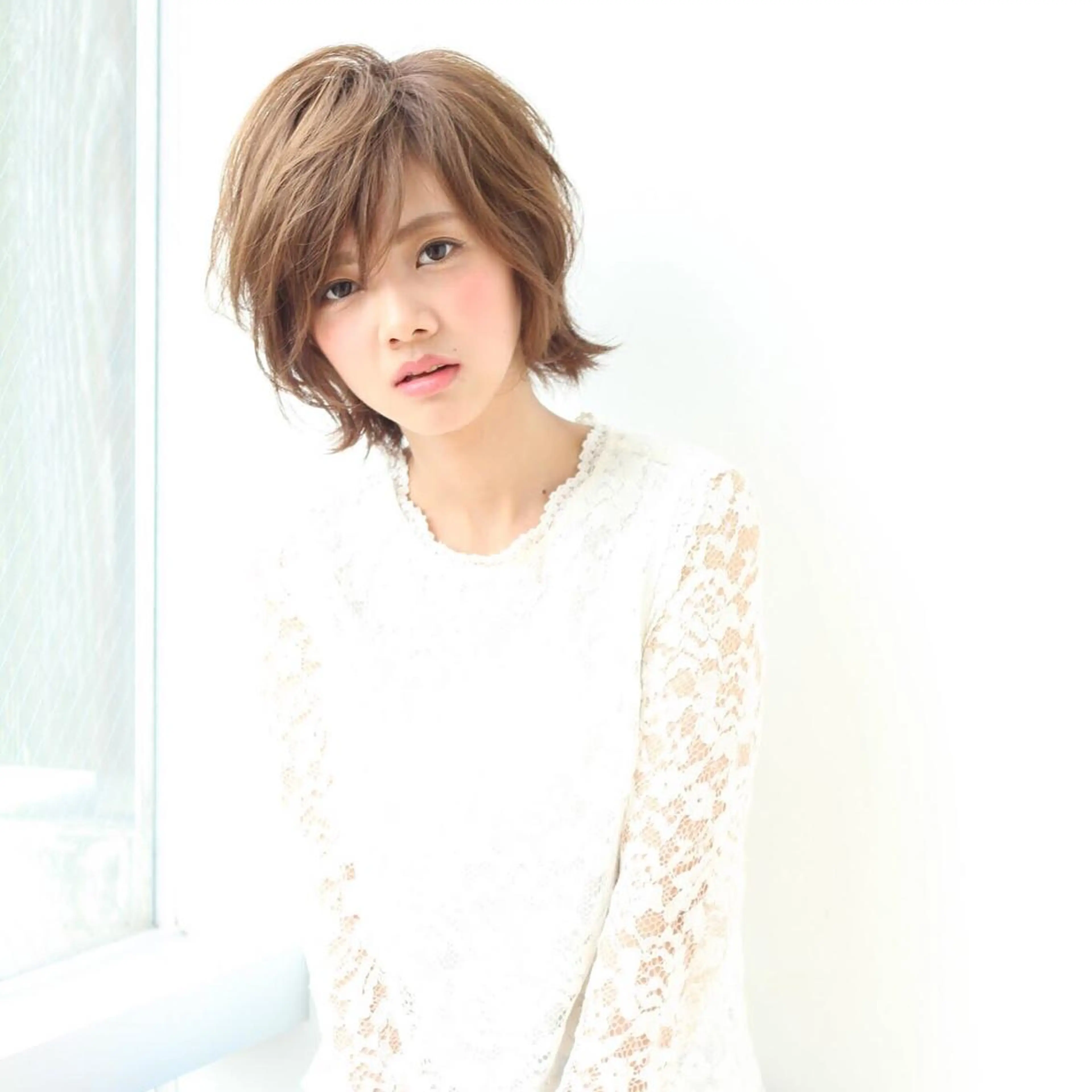 ショート カラー ヘアアレンジ ショートヘア 外ハネヘア カット ヘアカラー トリートメント 山北 咲子のヘアスタイル