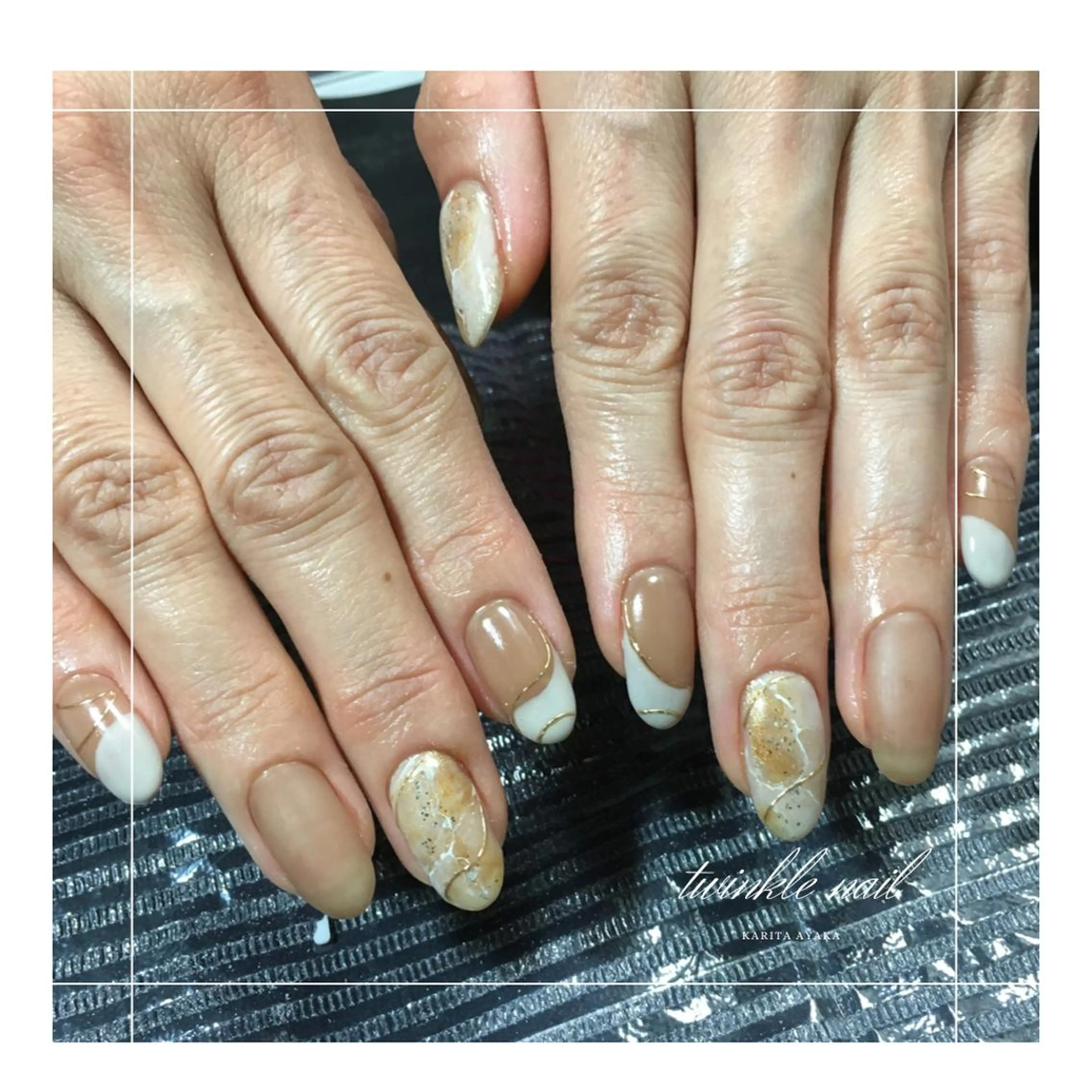 ミディアム ネイル フレンチネイル ゴールド ミラーネイル sincere nailのネイルデザイン