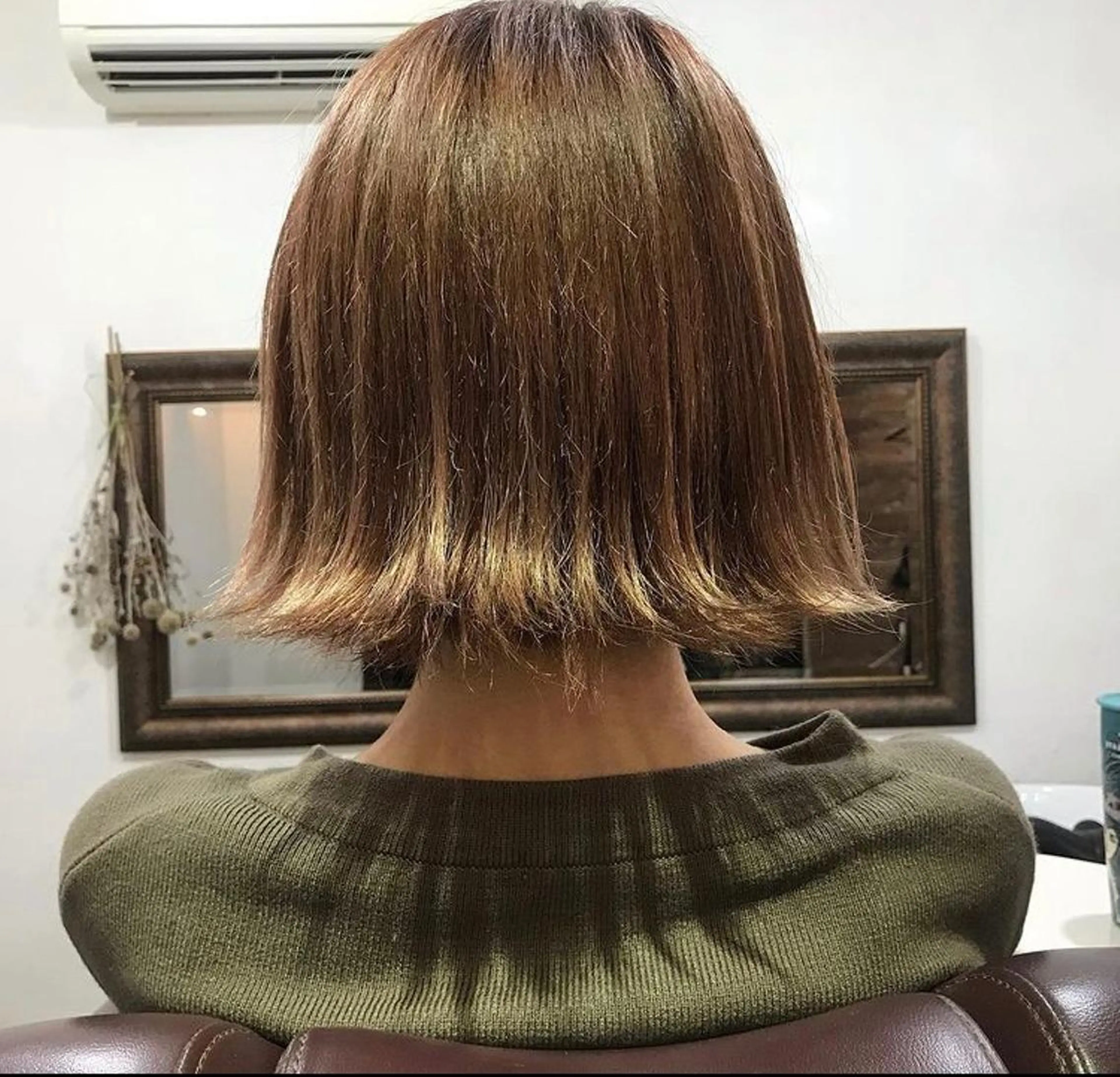 ミディアム カラー ブリーチ chambre シャンブルのヘアスタイル