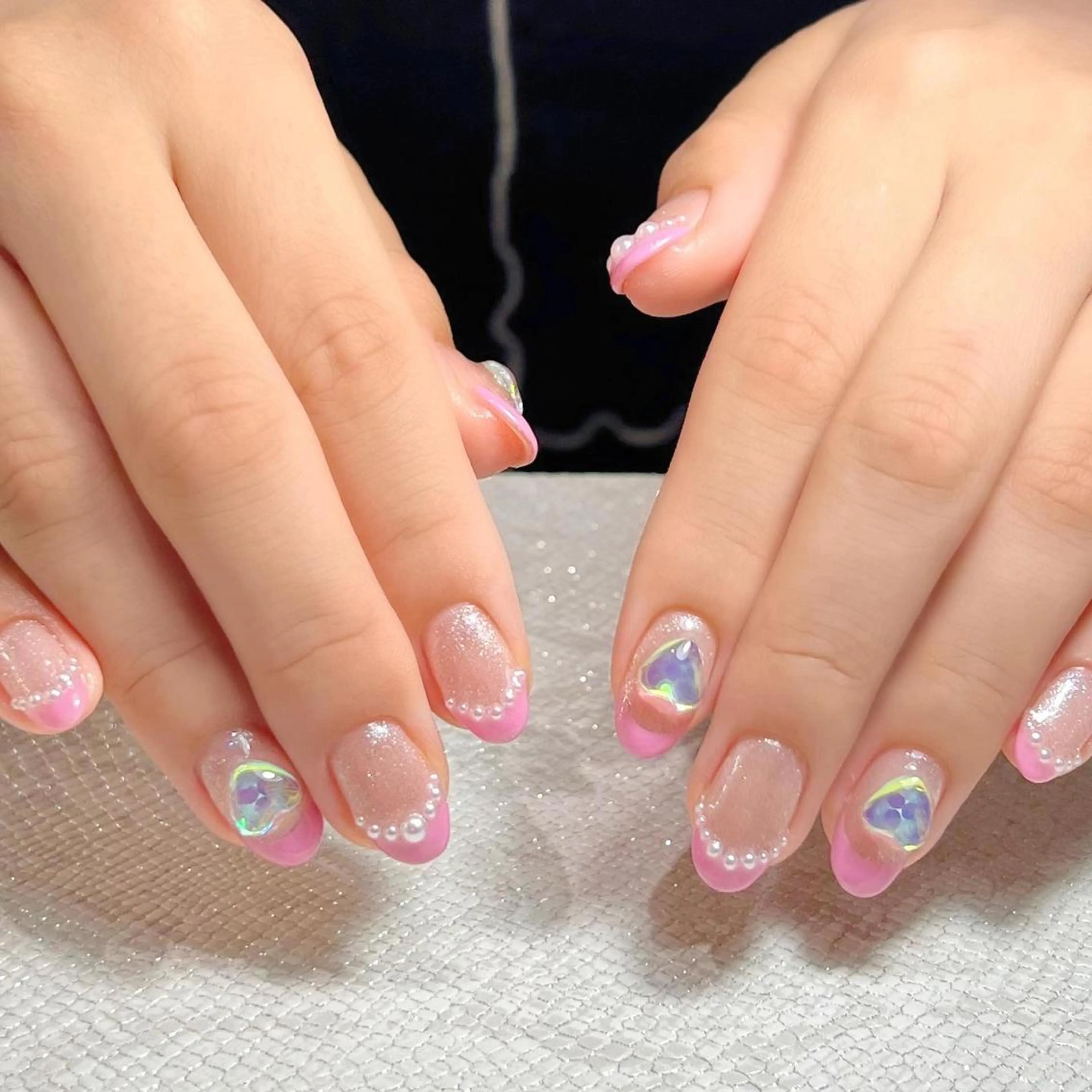 ネイル Mizuliネイル 眉毛メイクのサロンのネイルデザイン