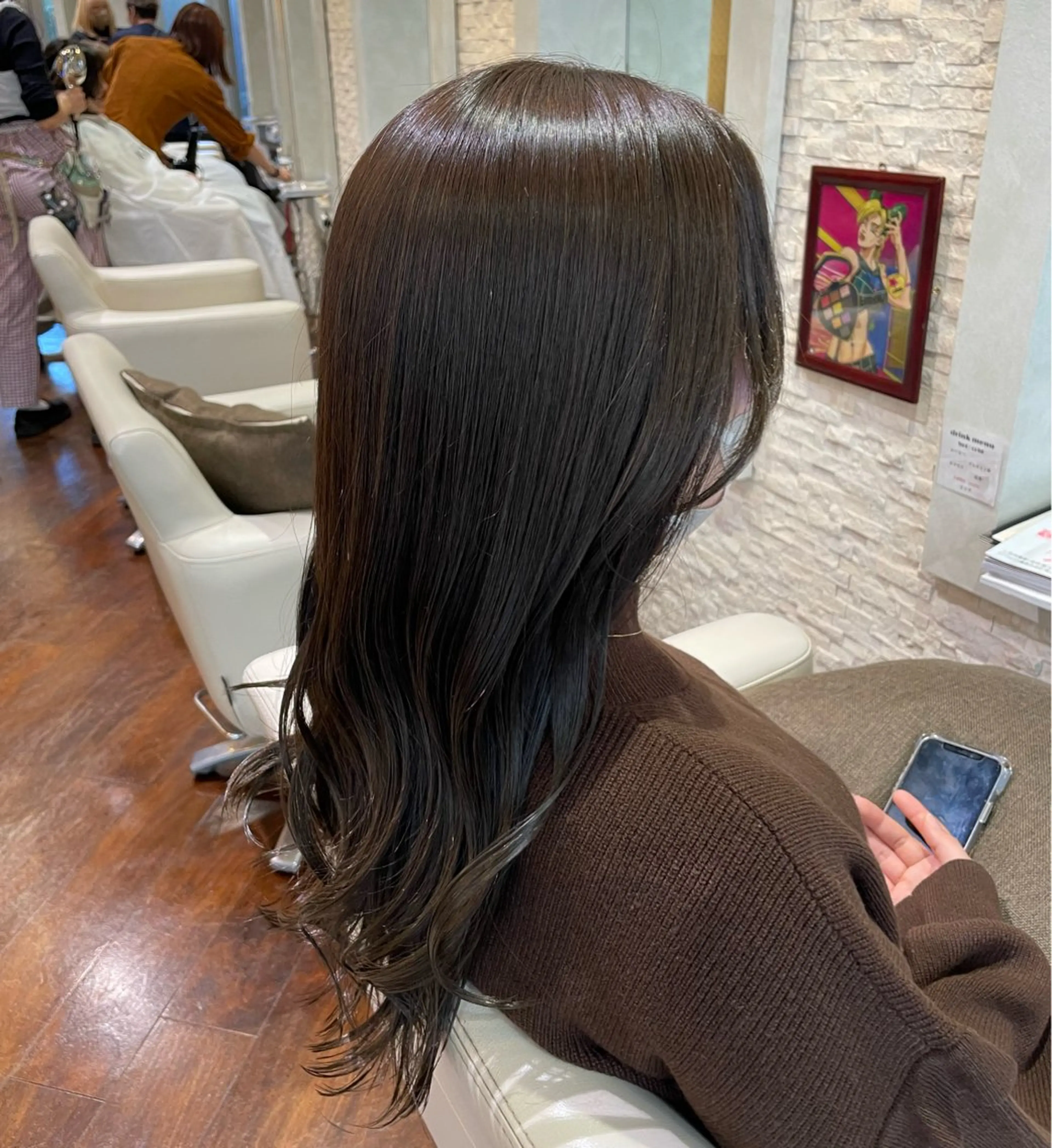 ロング カット ヘアカラー トリートメント ヘッドスパ 本多 美羽のヘアスタイル