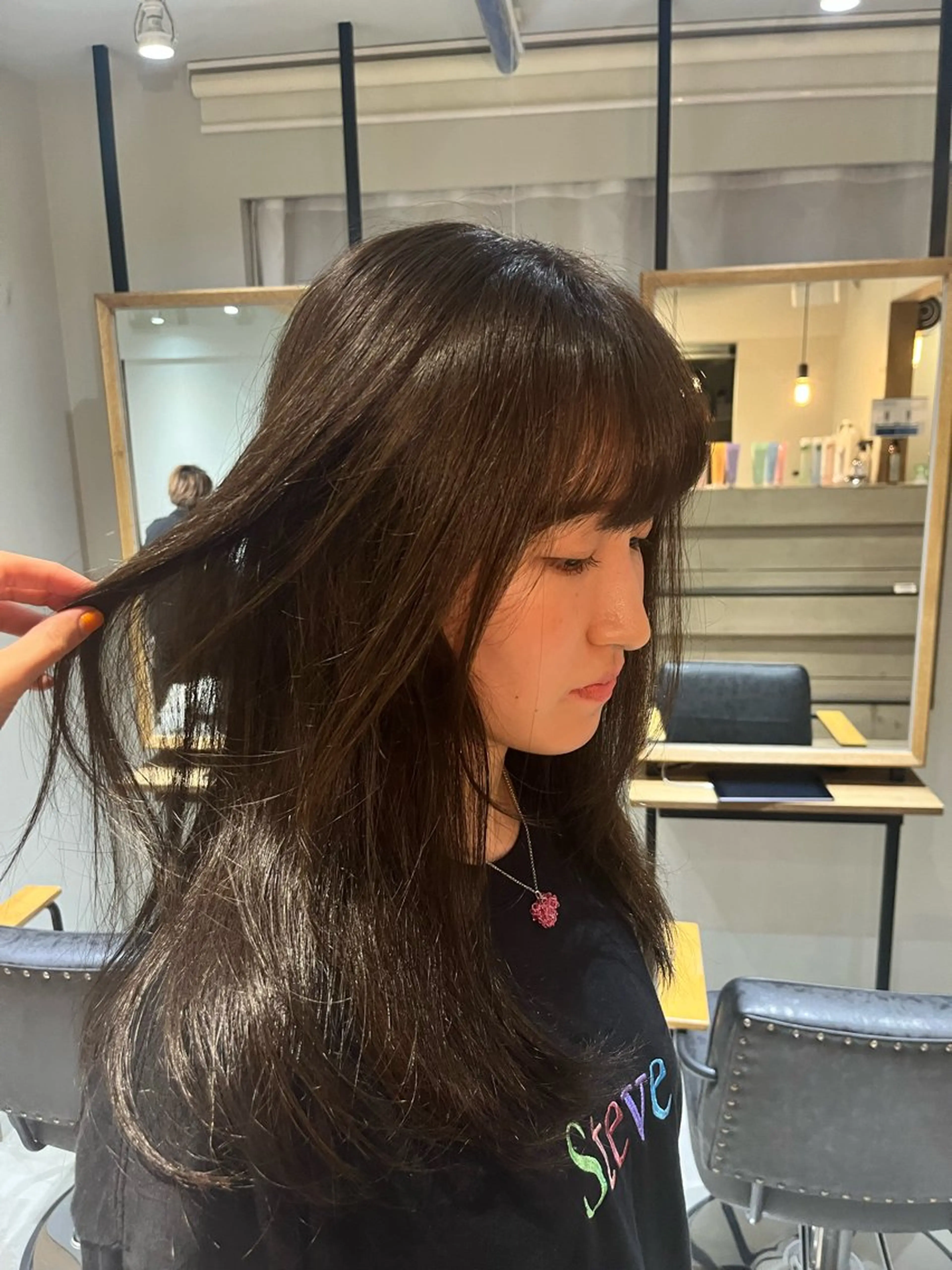 ロング YUI／レイヤー カット/透明感カラーのヘアスタイル