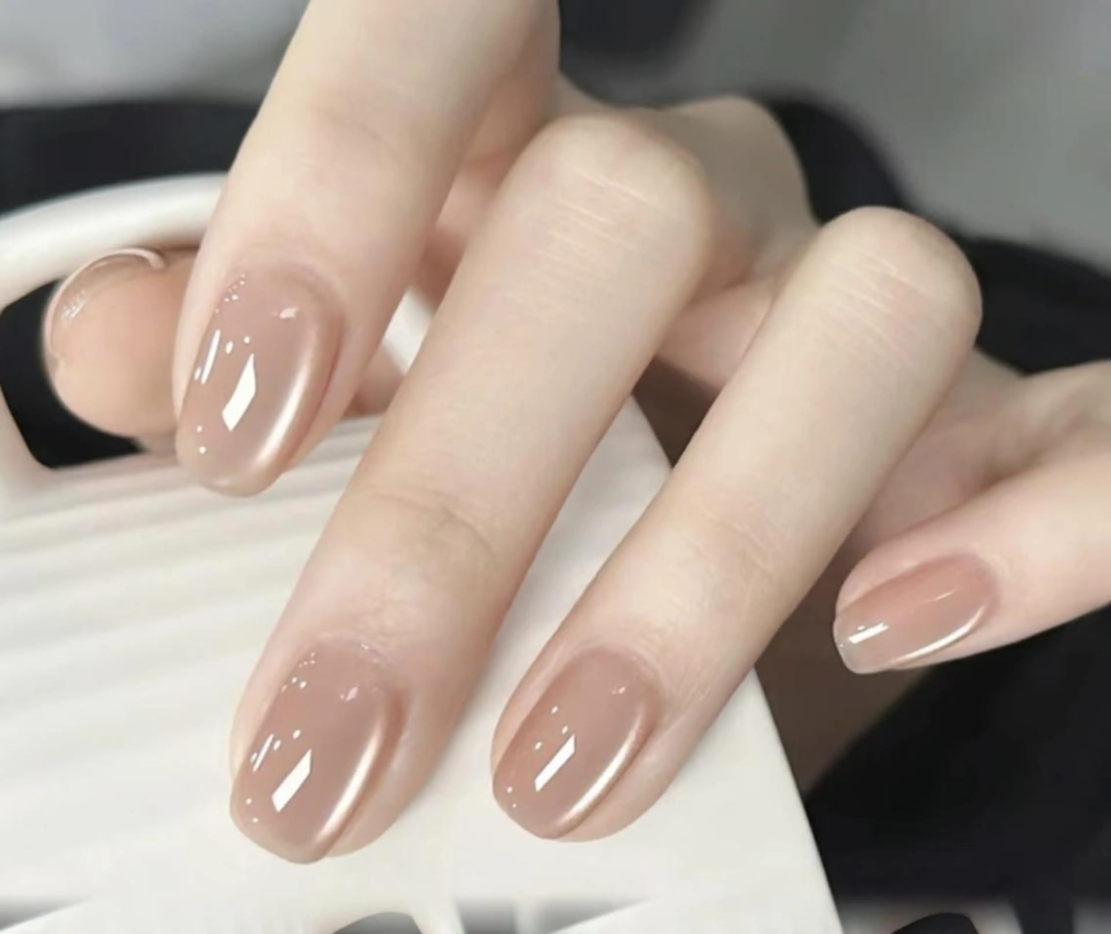 ネイル 長さ出し ジェルネイル マグネットネイル 持ち込み ワンカラーネイル ハンドネイル リラネイル Aikenのネイルデザイン