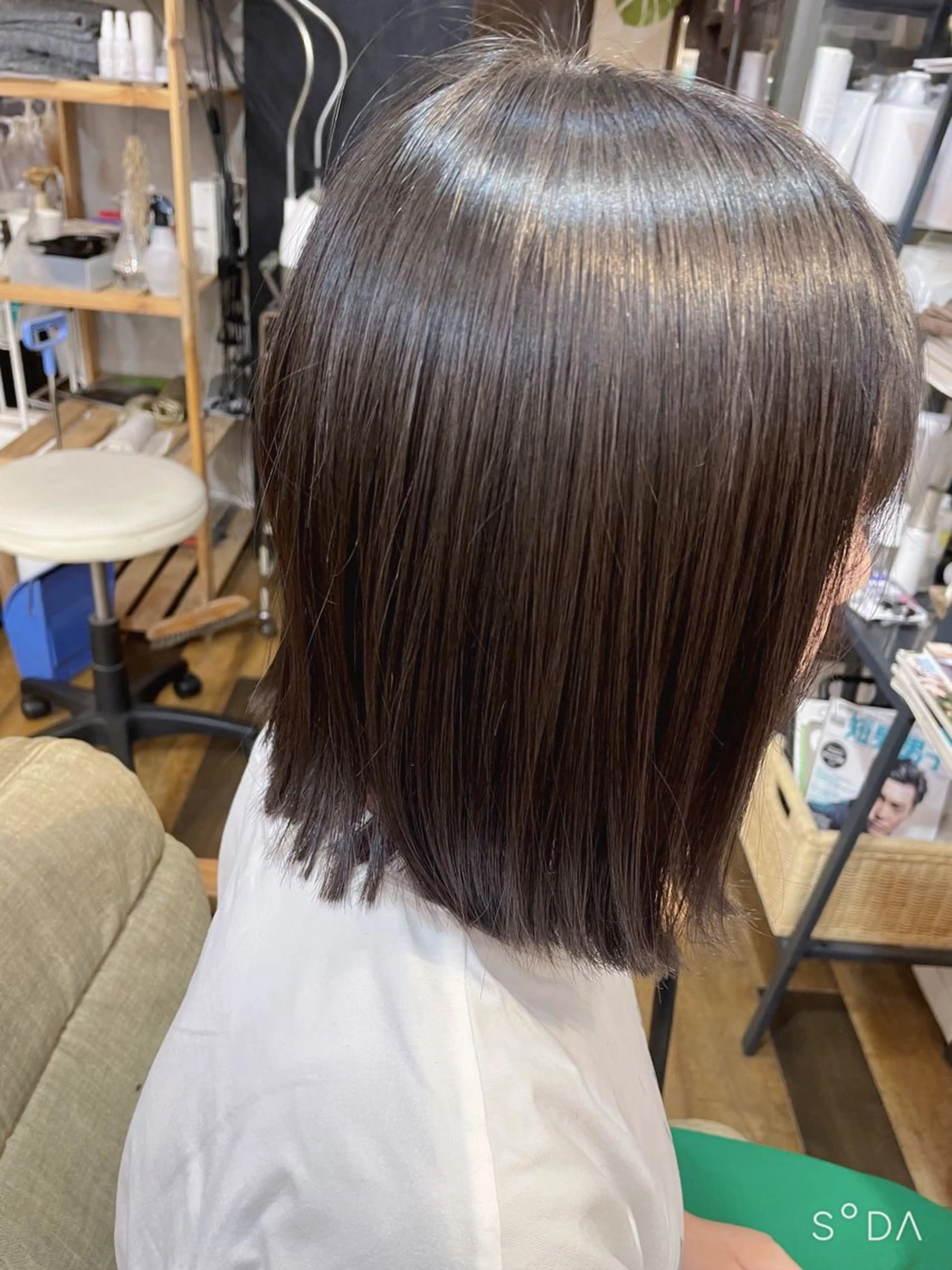 ミディアム パーマ 切りっぱなしボブ ボブ 縮毛矯正 トリートメント 石井 里佳のヘアスタイル