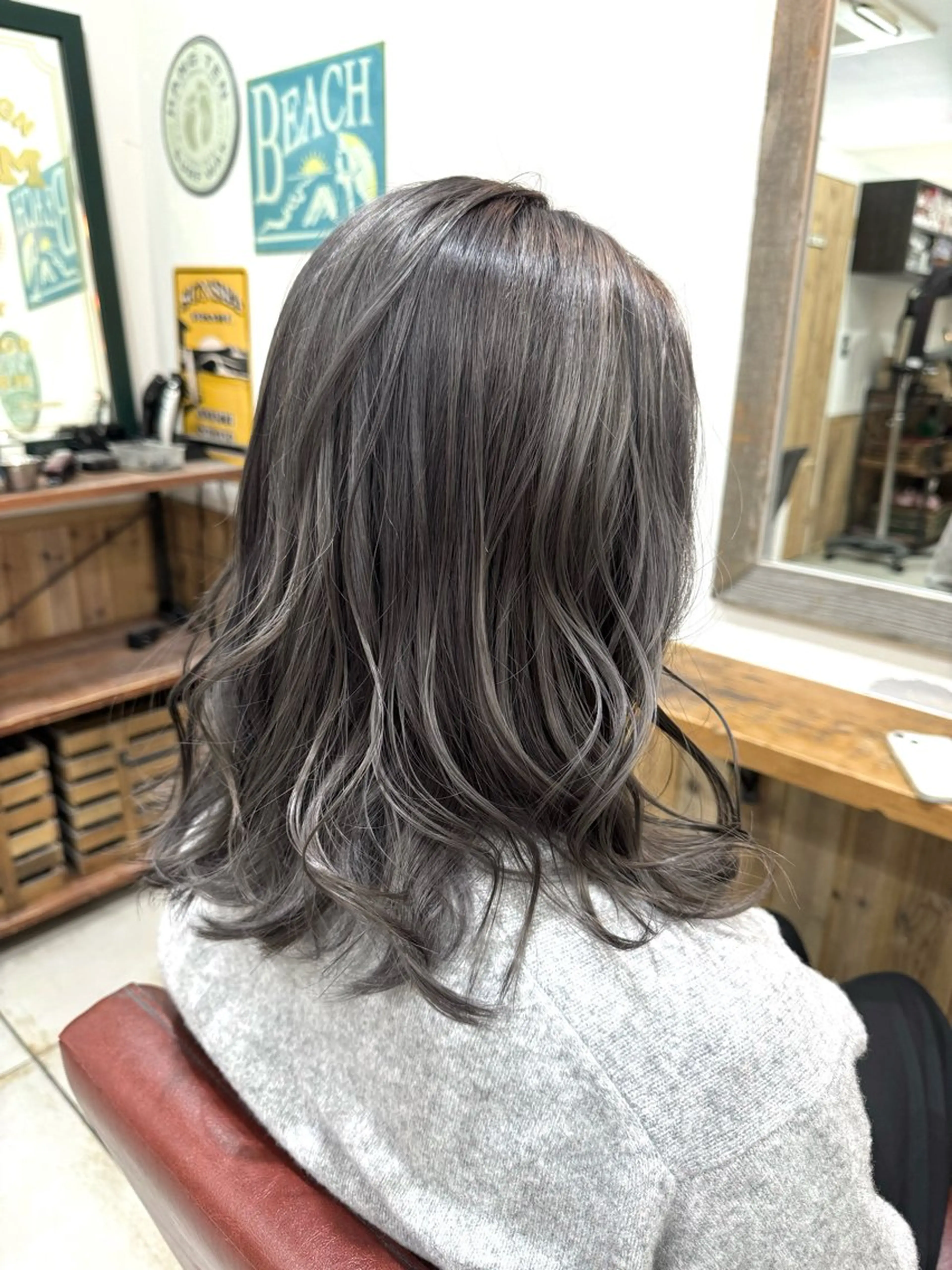 セミロング カラー ヘアカラー トリートメント ヘアセット hair design NORM所属・吉田裕太/ハイライト ダブルカラーのヘアスタイル