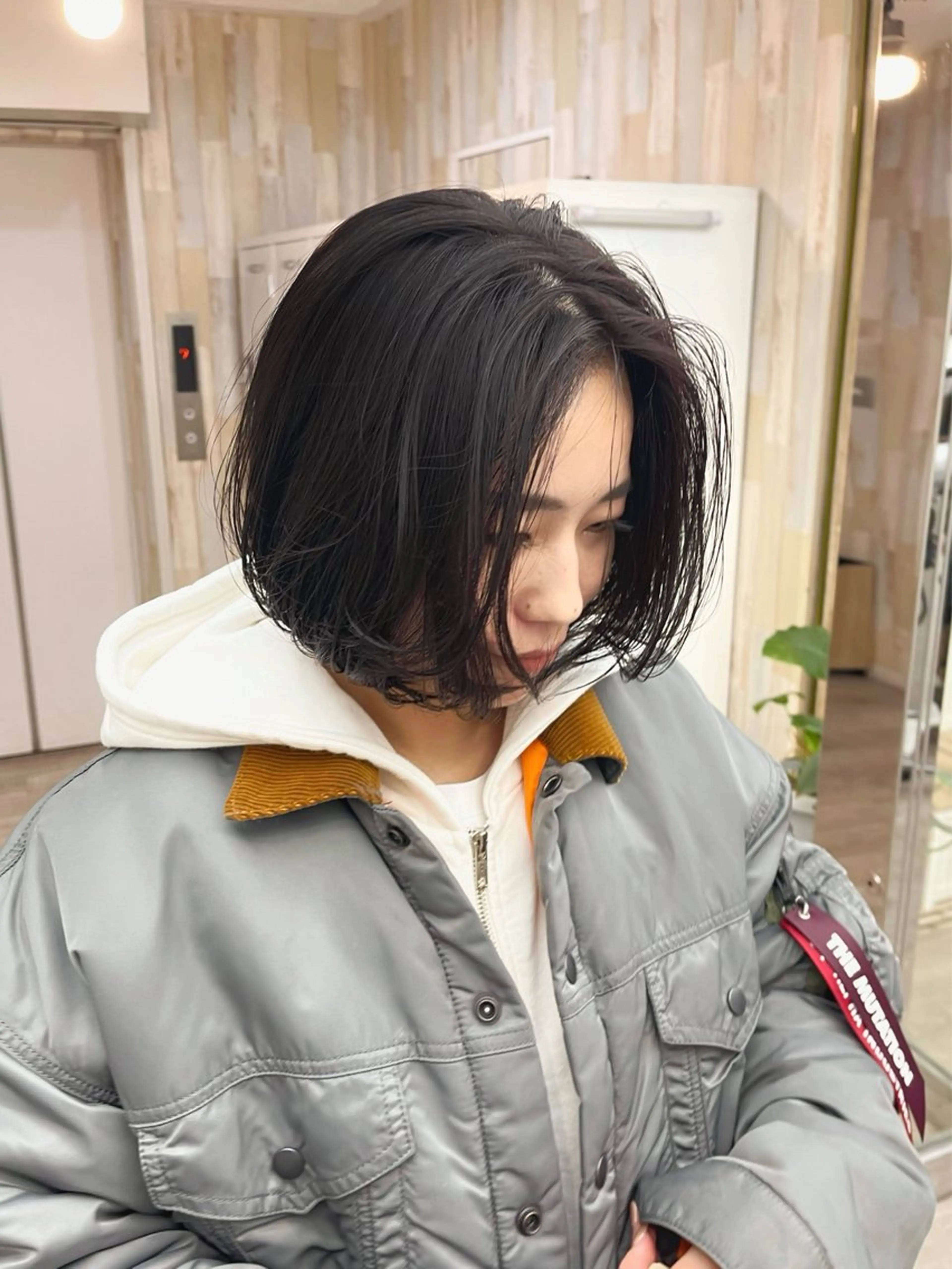 ミディアム カラー パーマ ヘアアレンジ 透明感カラー 似合わせカット カット ヘアカラー トリートメント ヘッドスパ ヘアセット ®️レイヤー/透明感 カラー/星野六三四のヘアスタイル