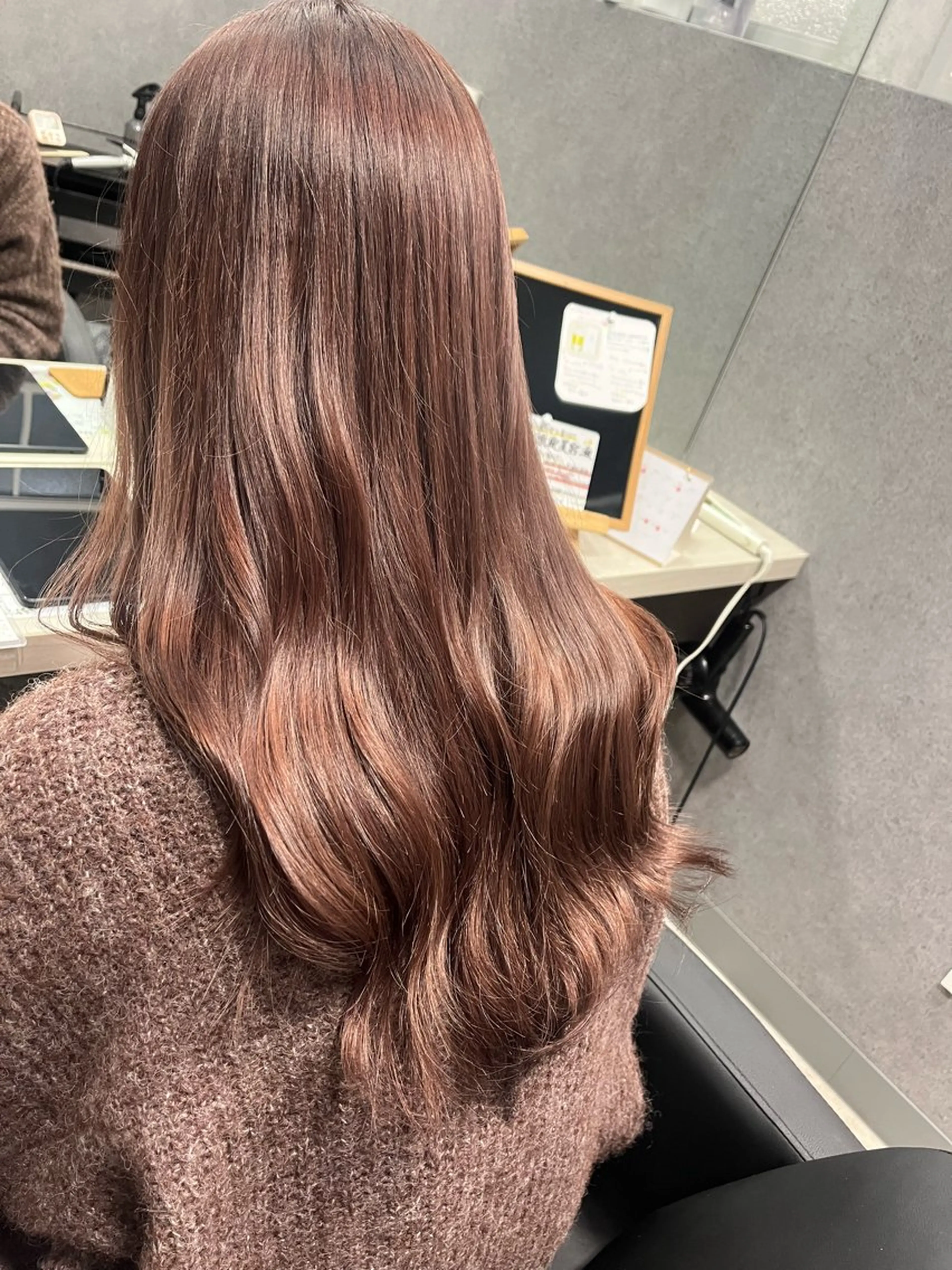 ロング パーマ ロング デジタルパーマ カット パーマ ヘッドスパ 個室美容室miyuu hair&spa所属・加藤 あおいのヘアスタイル