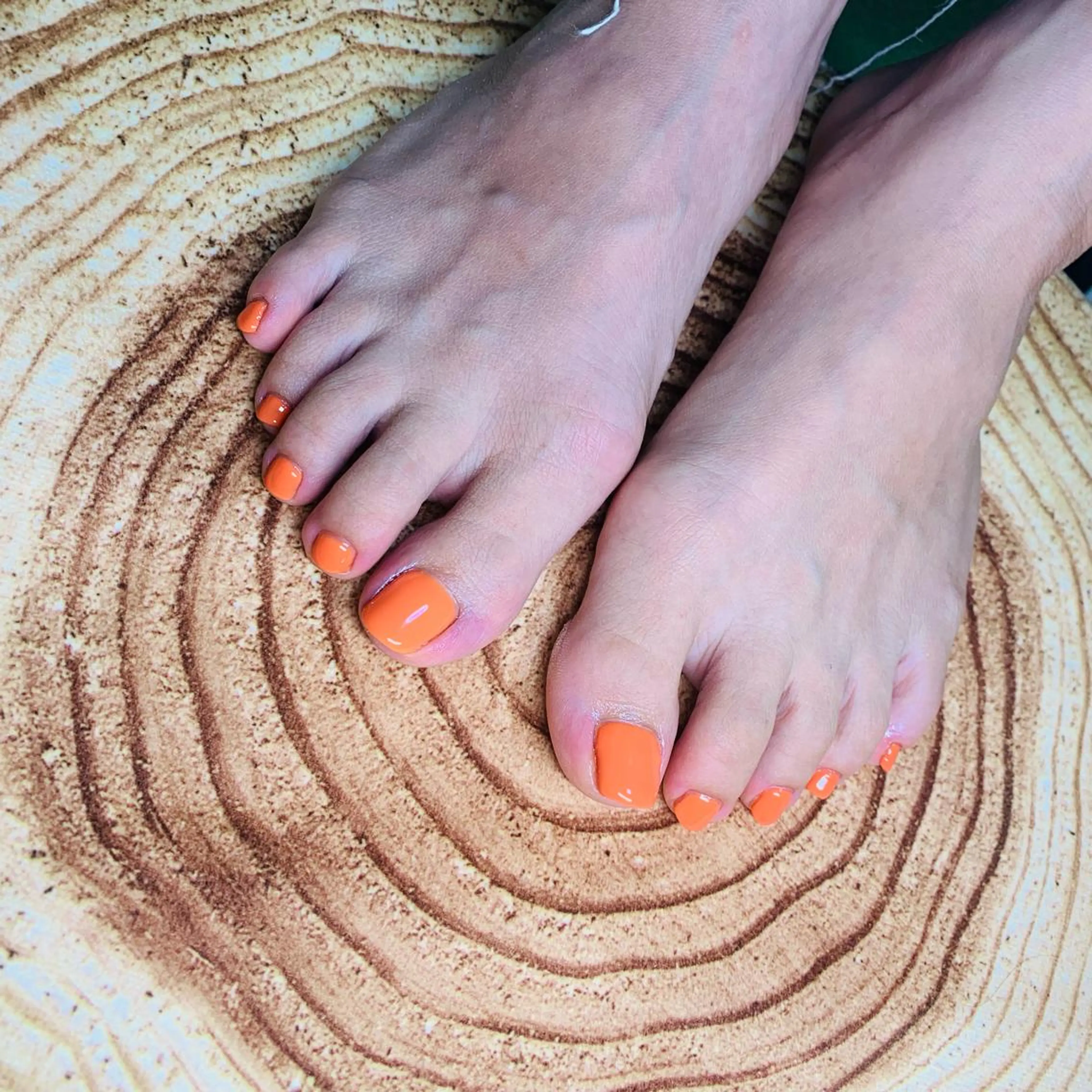 ネイル アートネイル オーロラネイル フットネイル ジェルネイル キラキラネイル Nailsalon Spina 琴美のネイルデザイン