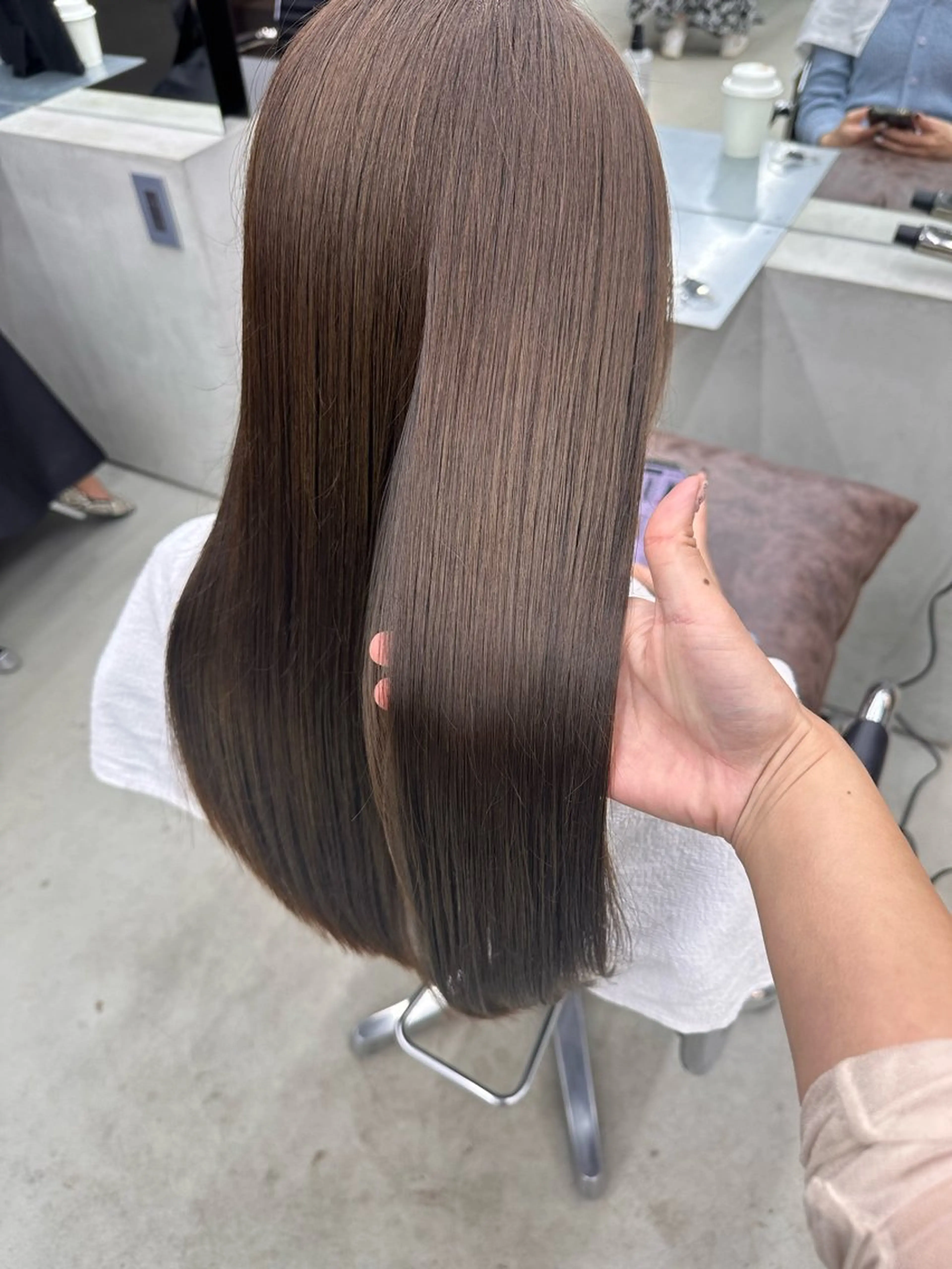 ロング カラー ベージュカラー オリーブベージュ 髪質改善 トリートメント カット ヘアカラー トリートメント 染谷 遥花のヘアスタイル