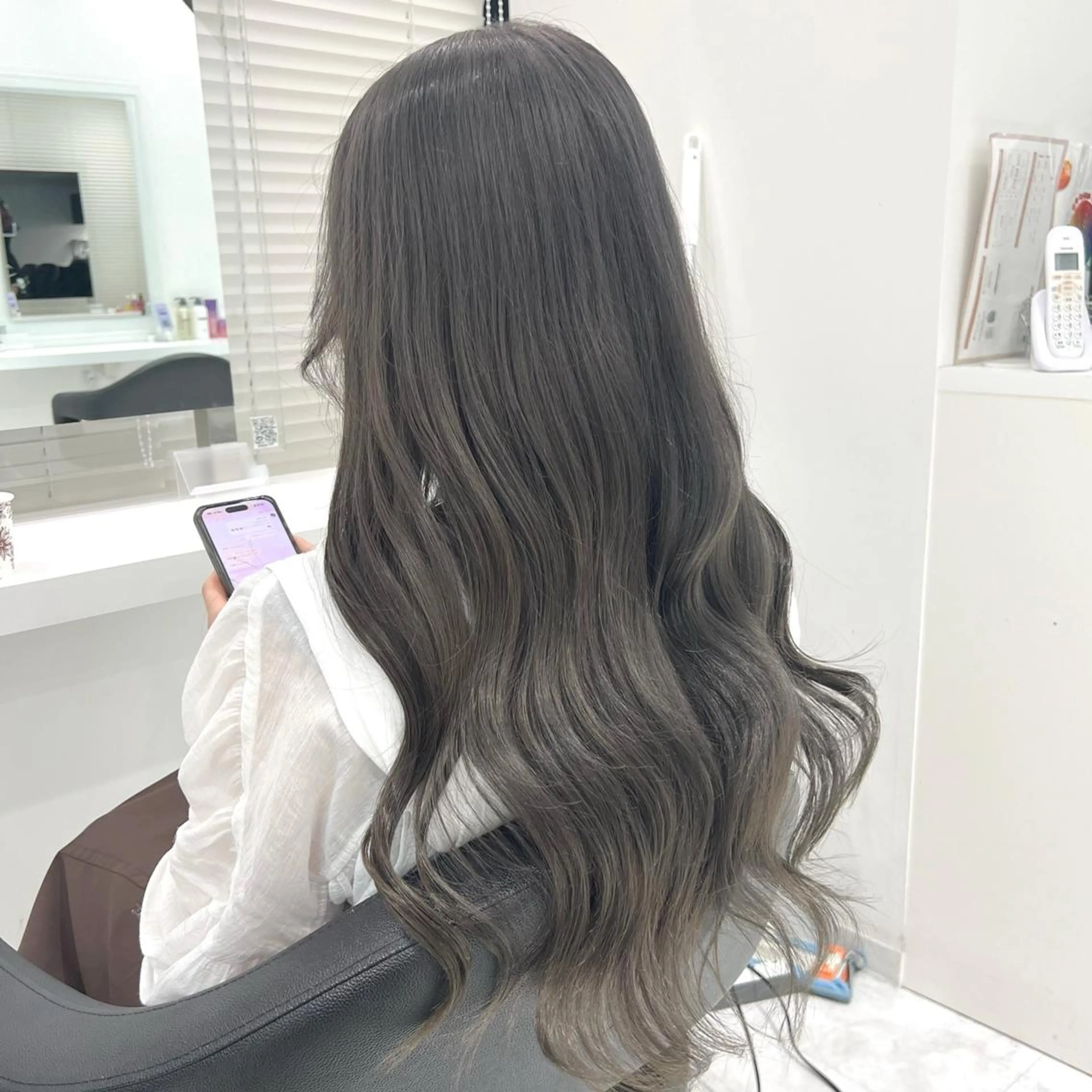 カラー 暗髪透明感ヘア🩶 銀座TUNEのヘアスタイル