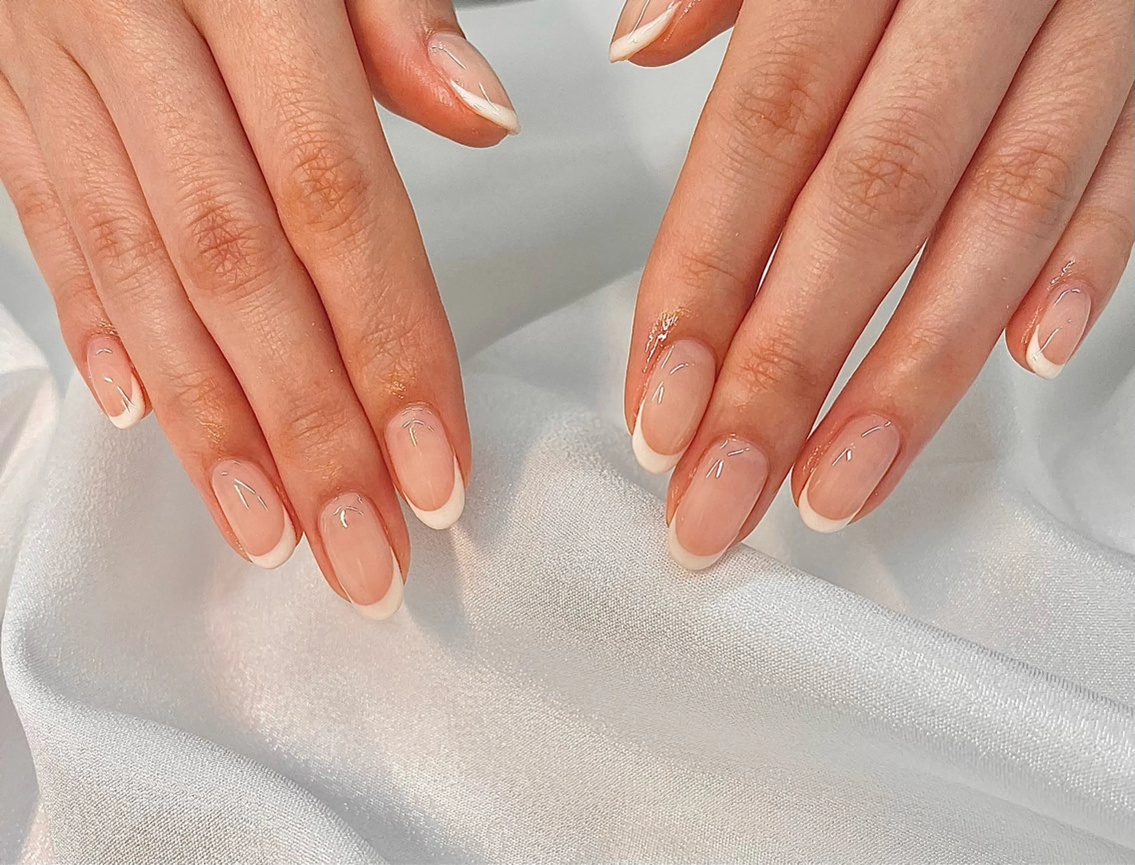 ショート ハンドネイル フットネイル Silent /話さないネイルサロン所属・Silent 話さないネイルサロンのネイルデザイン