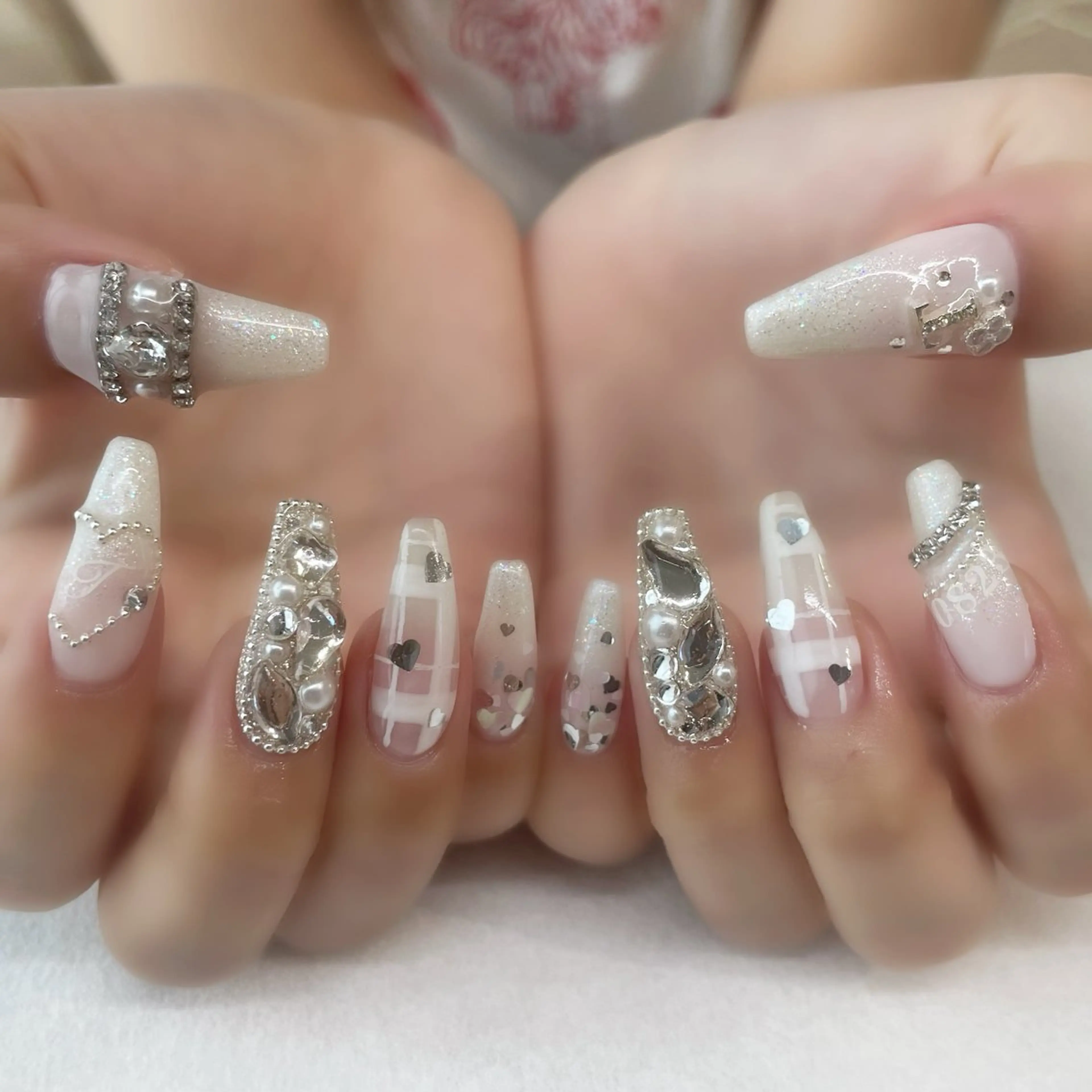 ネイル ハンドネイル 💎🐰 saki. m 🐰💎のネイルデザイン