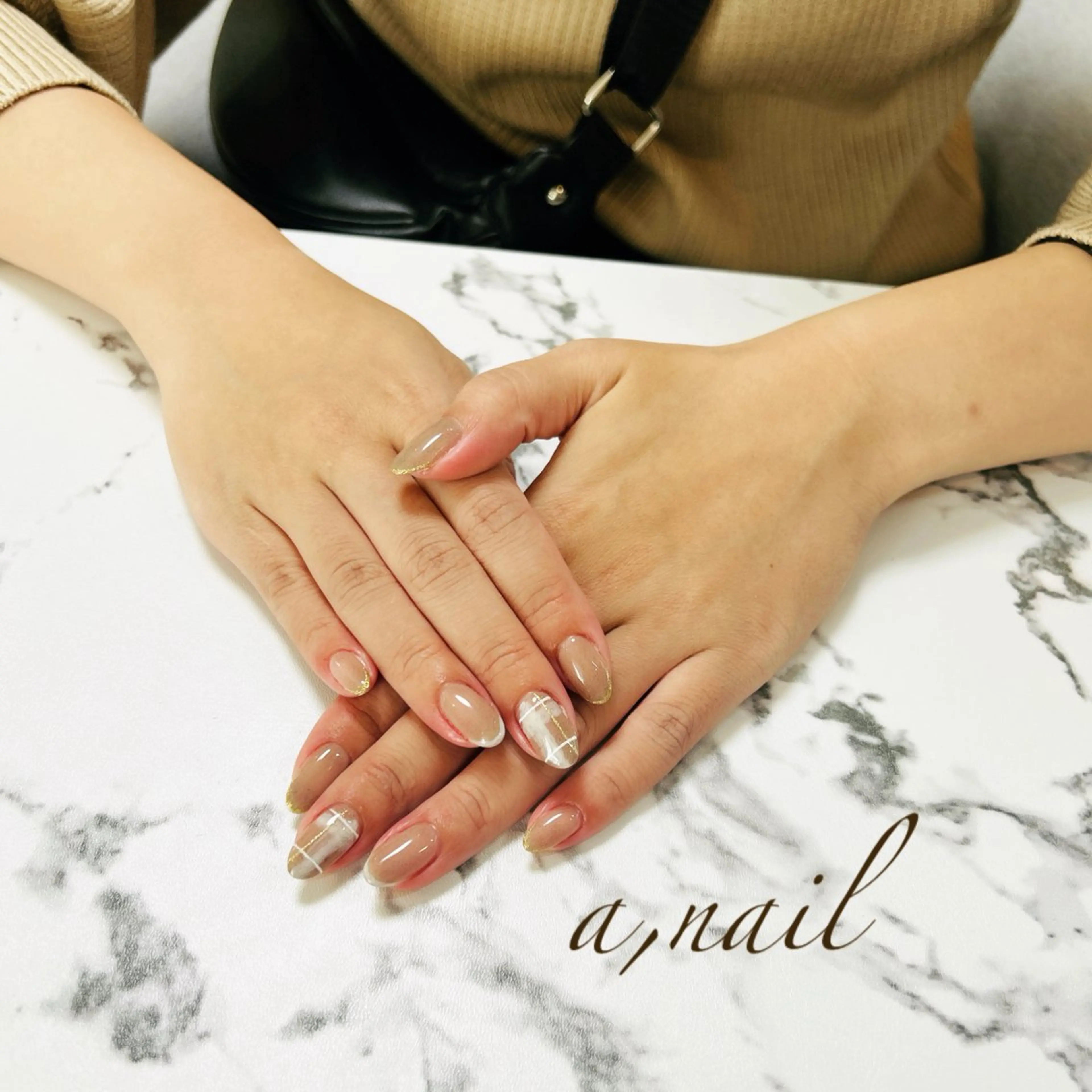 ネイル フレンチネイル ジェルネイル グラデーション ラメ(グリッター) オフィスネイル ハンドネイル ネイルサロン エーネイルのネイルデザイン