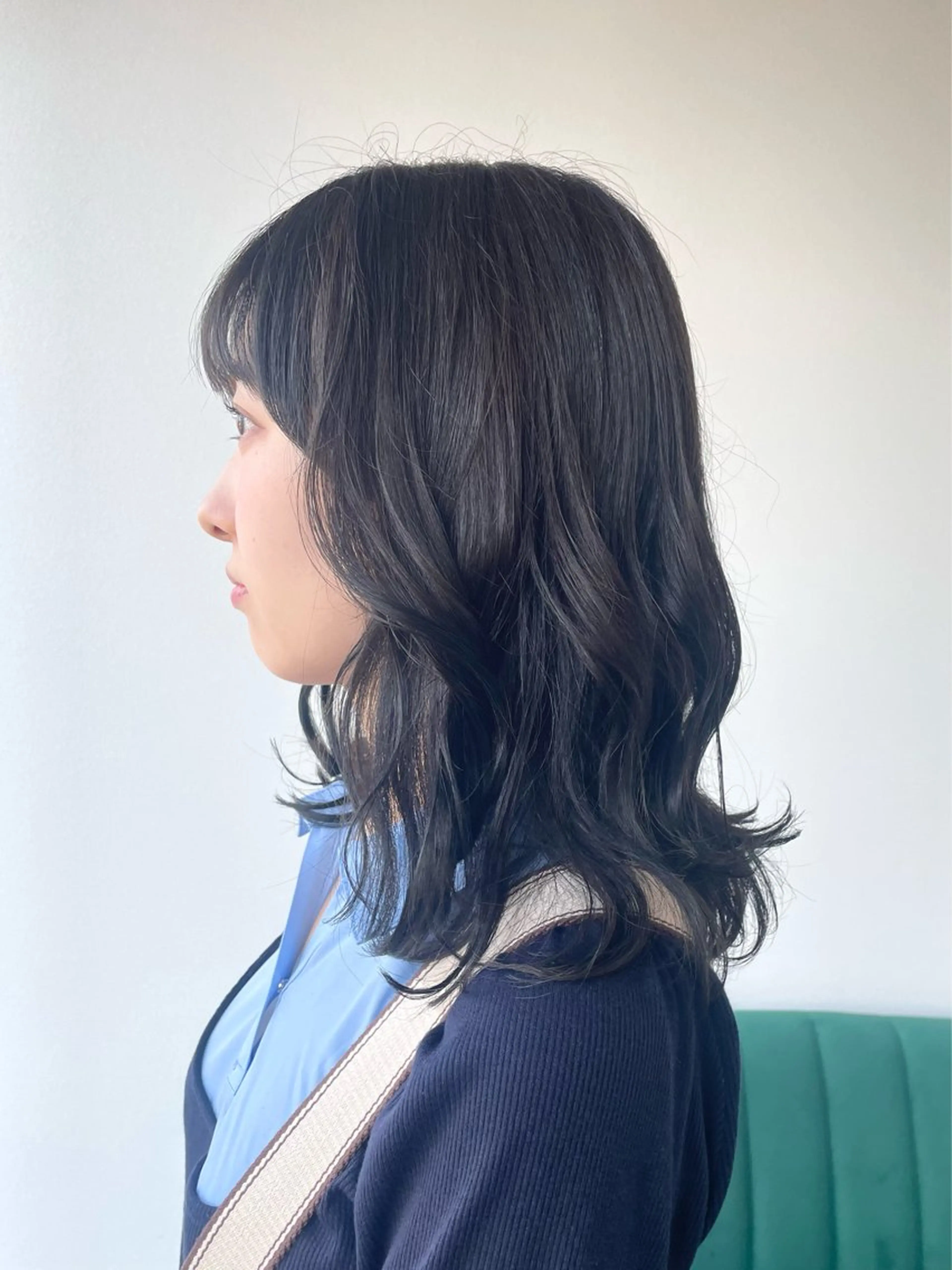 セミロング カラー オリーブグレー カット ヘアカラー トリートメント kitin 吉祥寺 山岸花のヘアスタイル