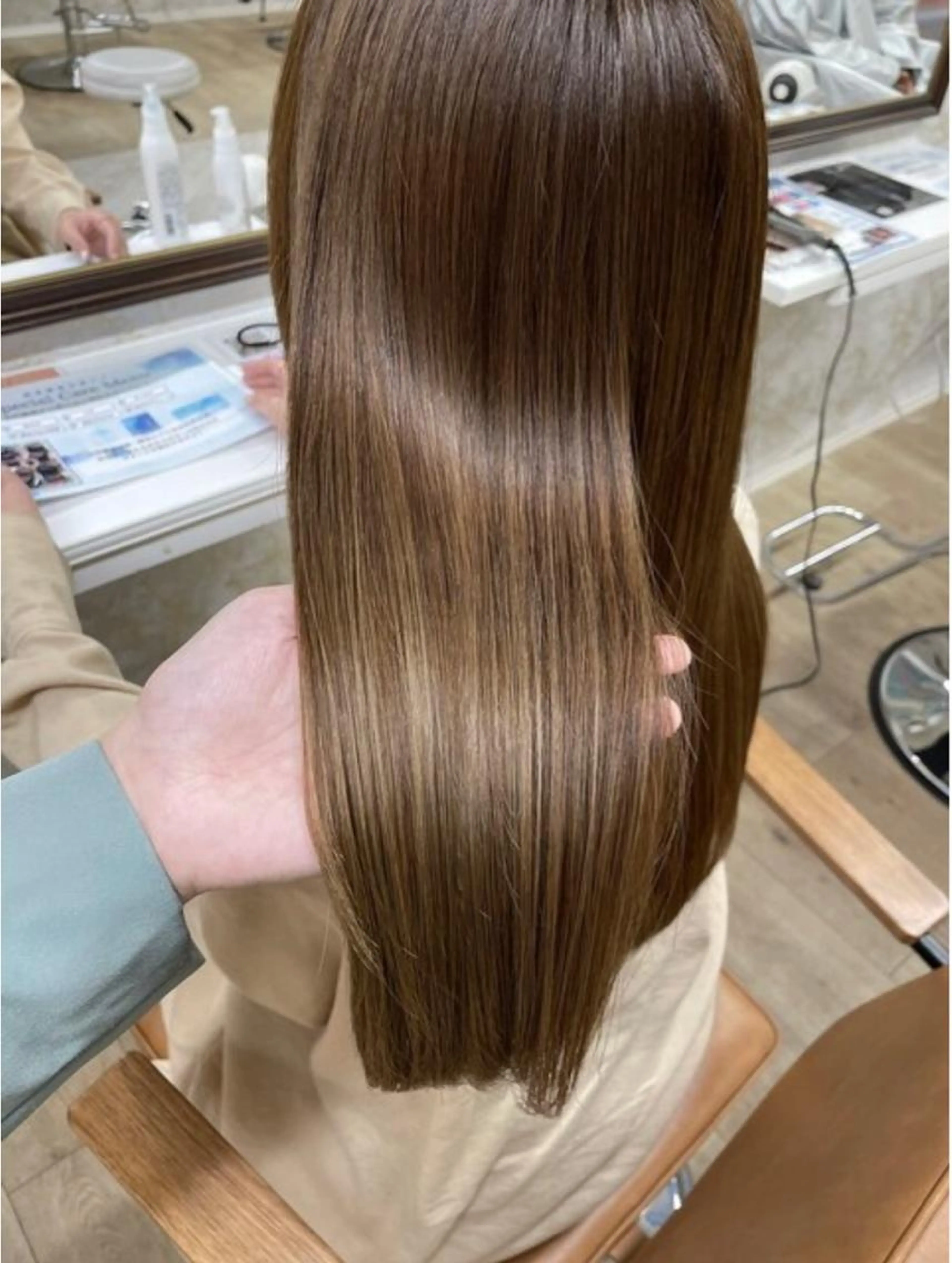 【ブリーチ毛でも出来るおすすめストレート】酸性ストレート✨👸🏼＋似合わせカット💇🏼‍♀️の写真
