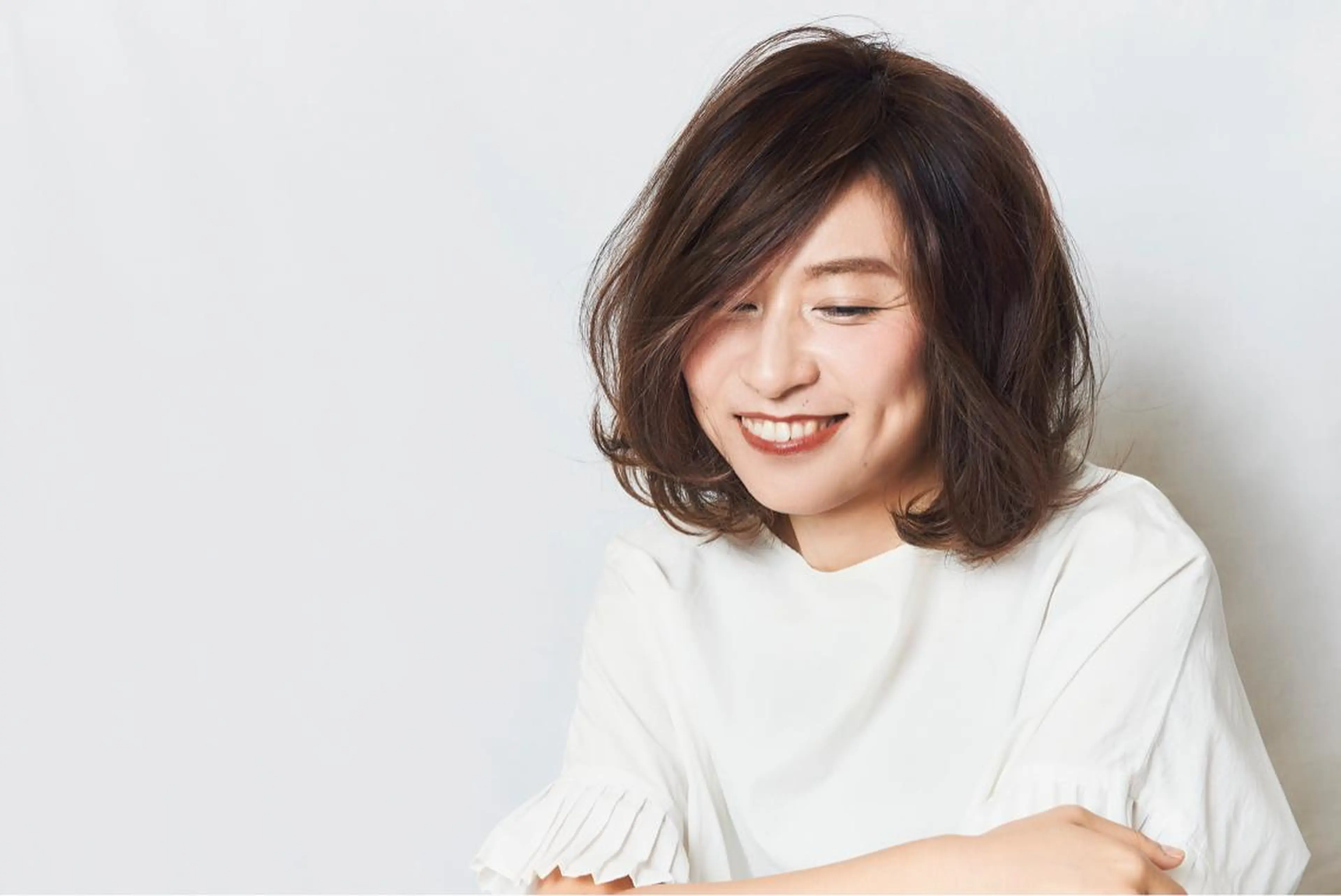 ミディアム カラー 浅井 理恵のヘアスタイル