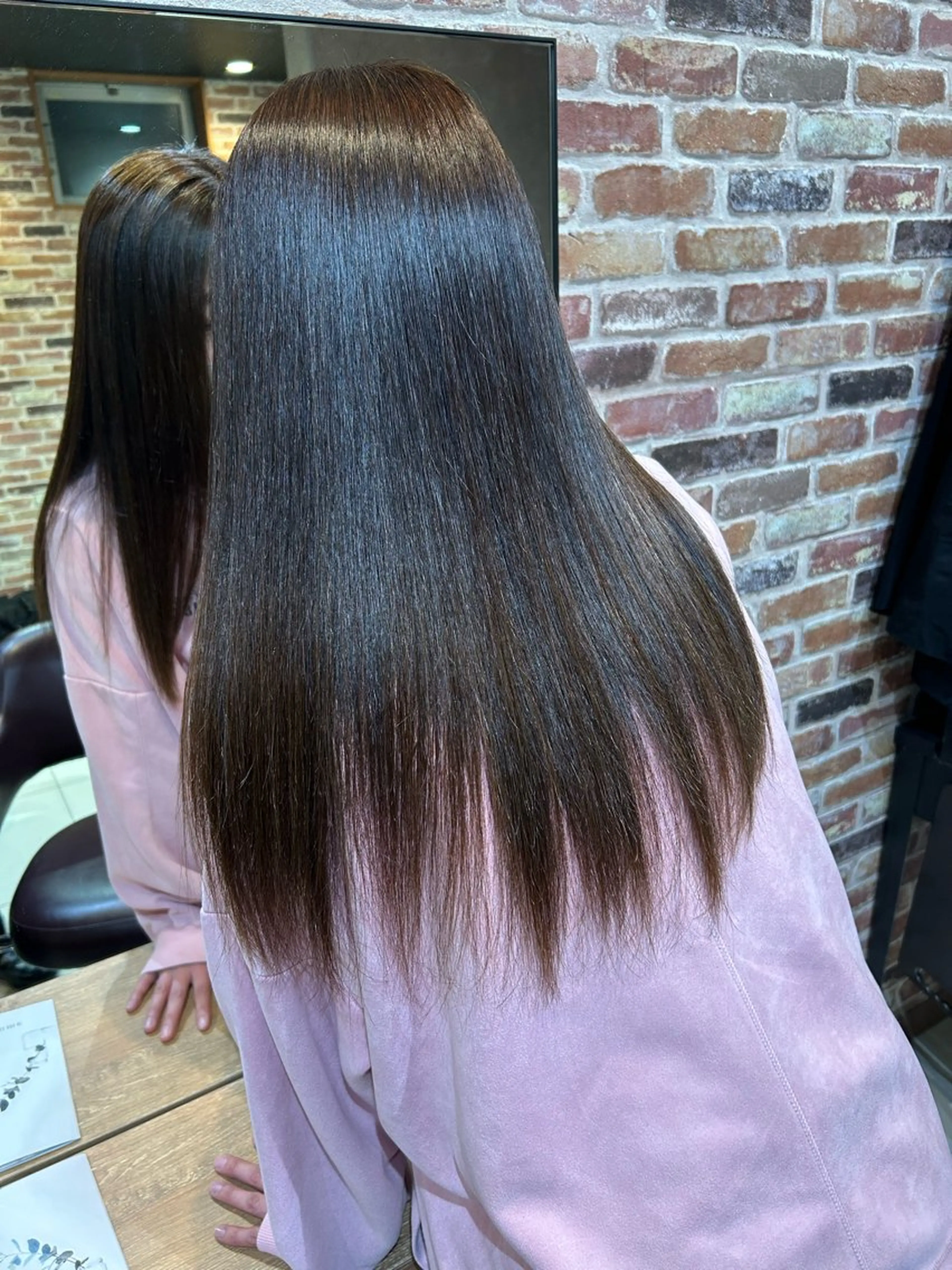 ロング カラー ベージュカラー ヘアカラー 片岡 阿里那のヘアスタイル