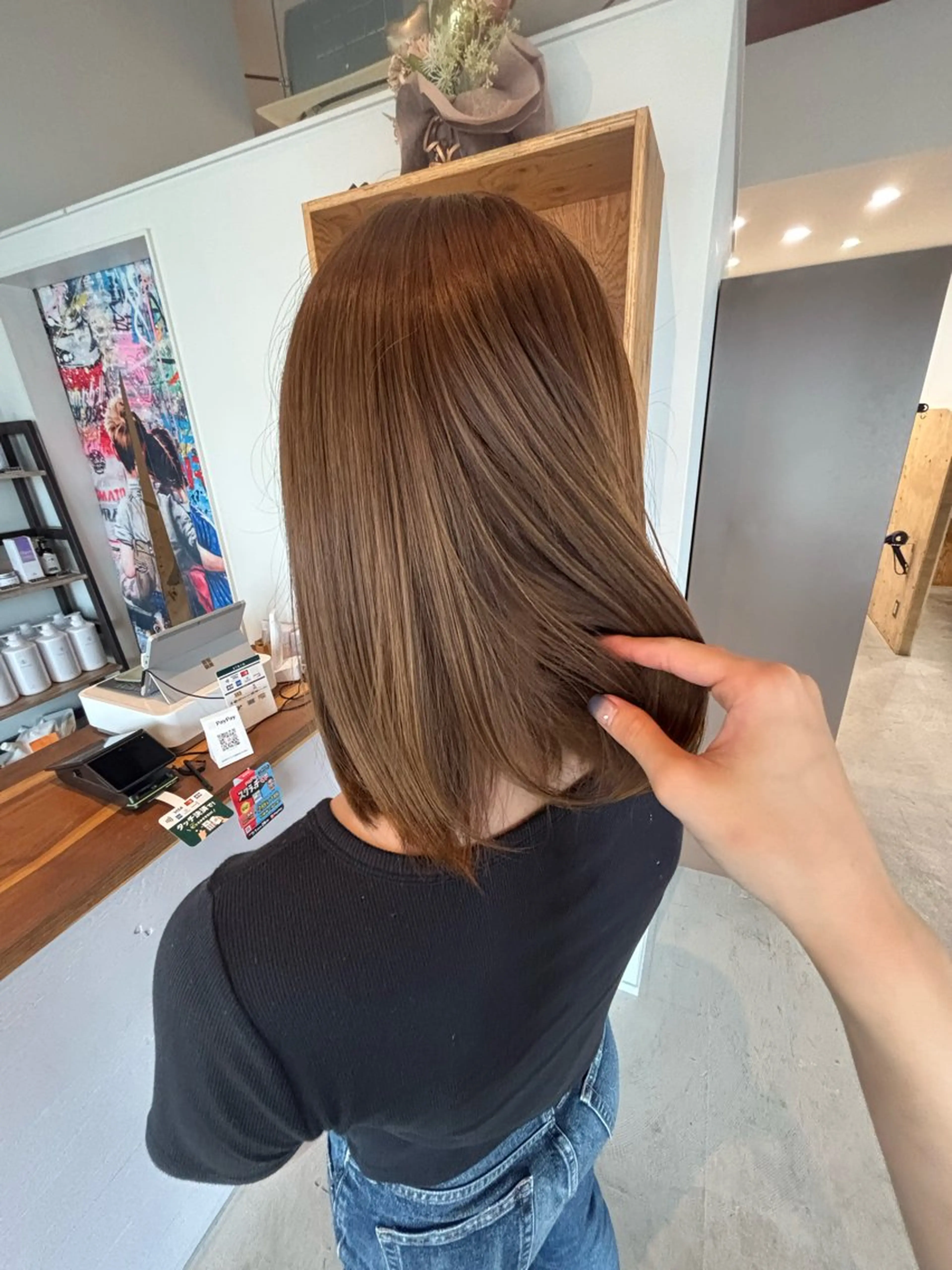 ミディアム ヘアカラー 西川 璃乃朱のヘアスタイル