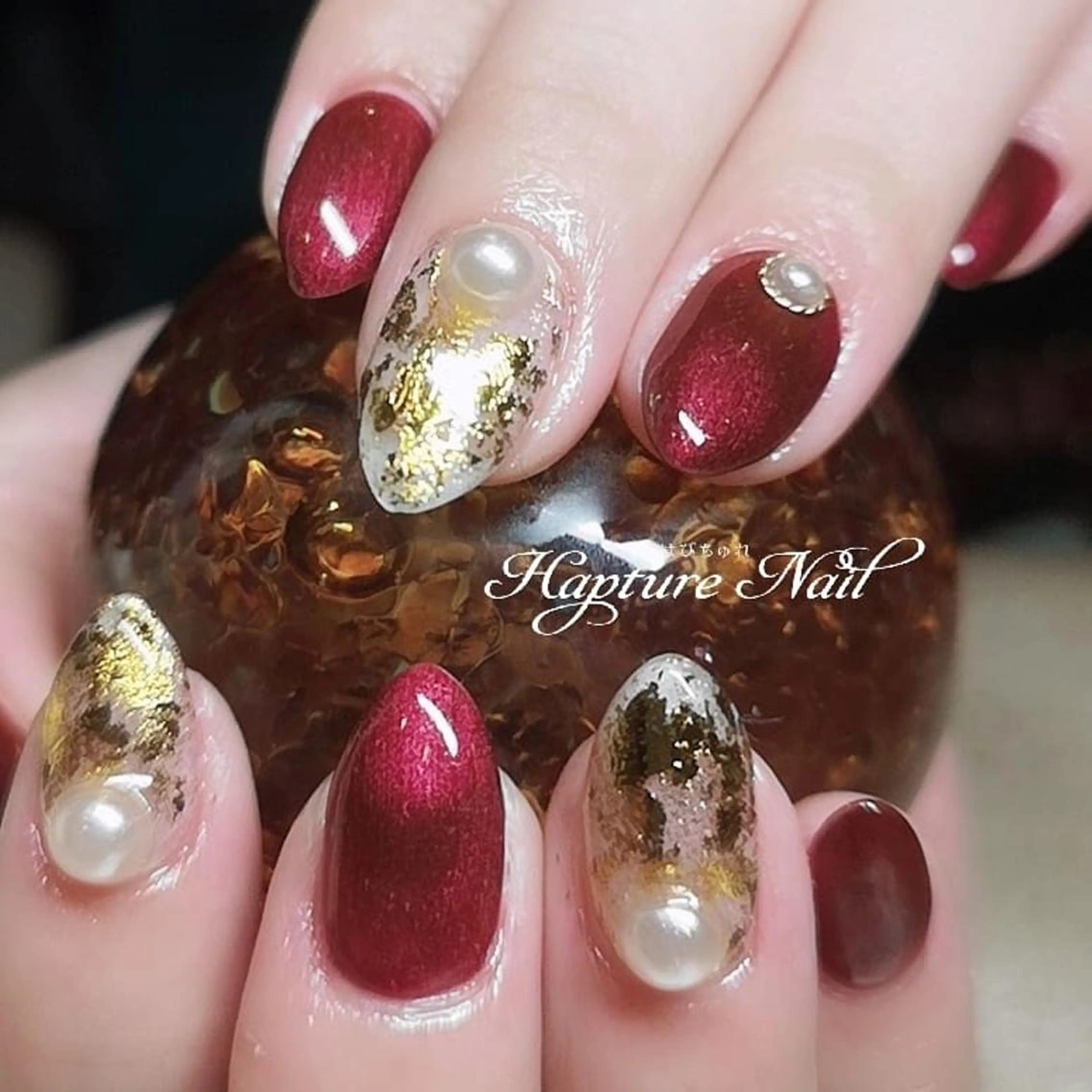 ネイル アートネイル ボルドー ゴールド ワンカラーネイル 赤色 m- Hiroのネイルデザイン