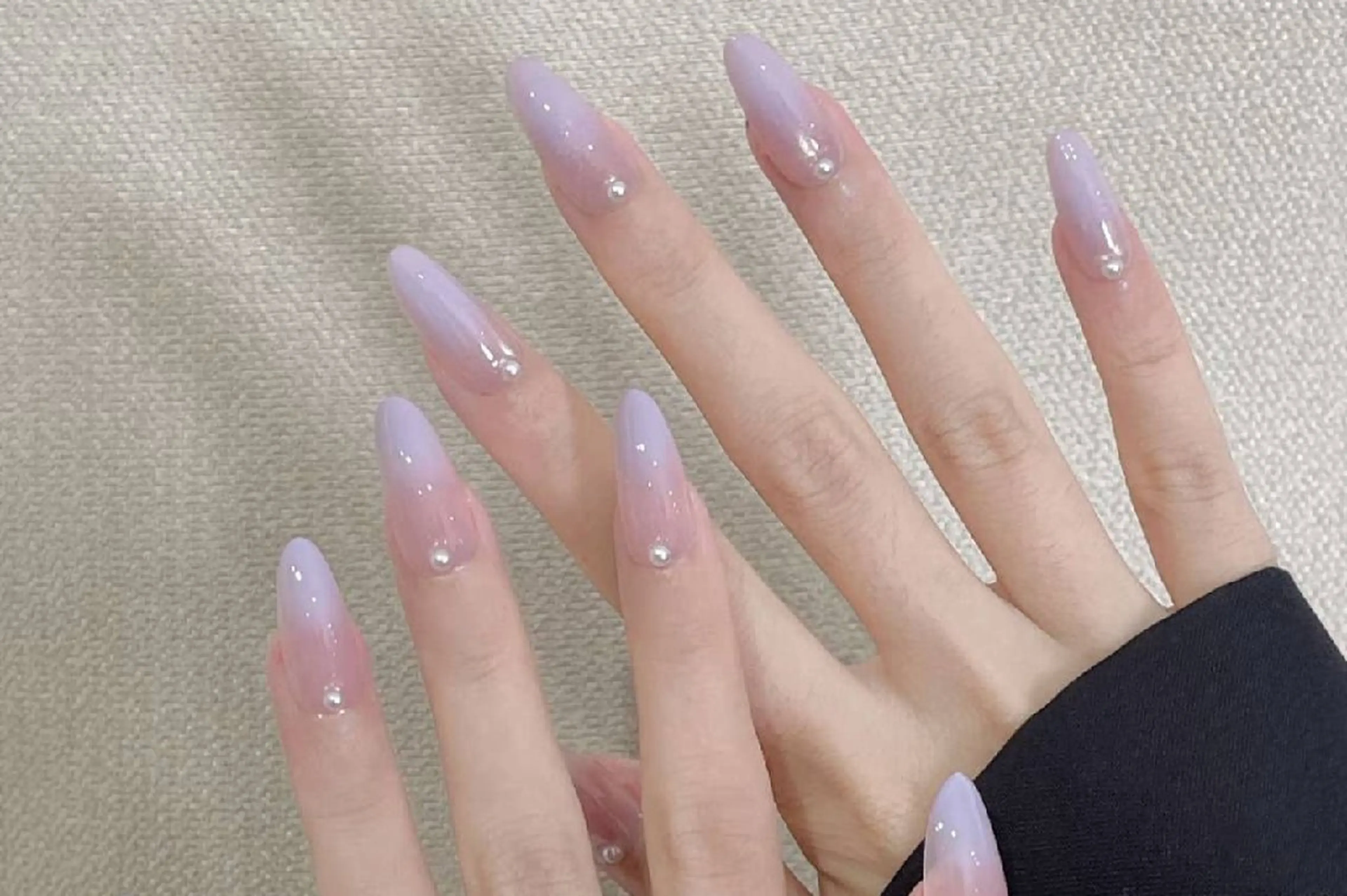 ネイル 小島 阿佑美のネイルデザイン