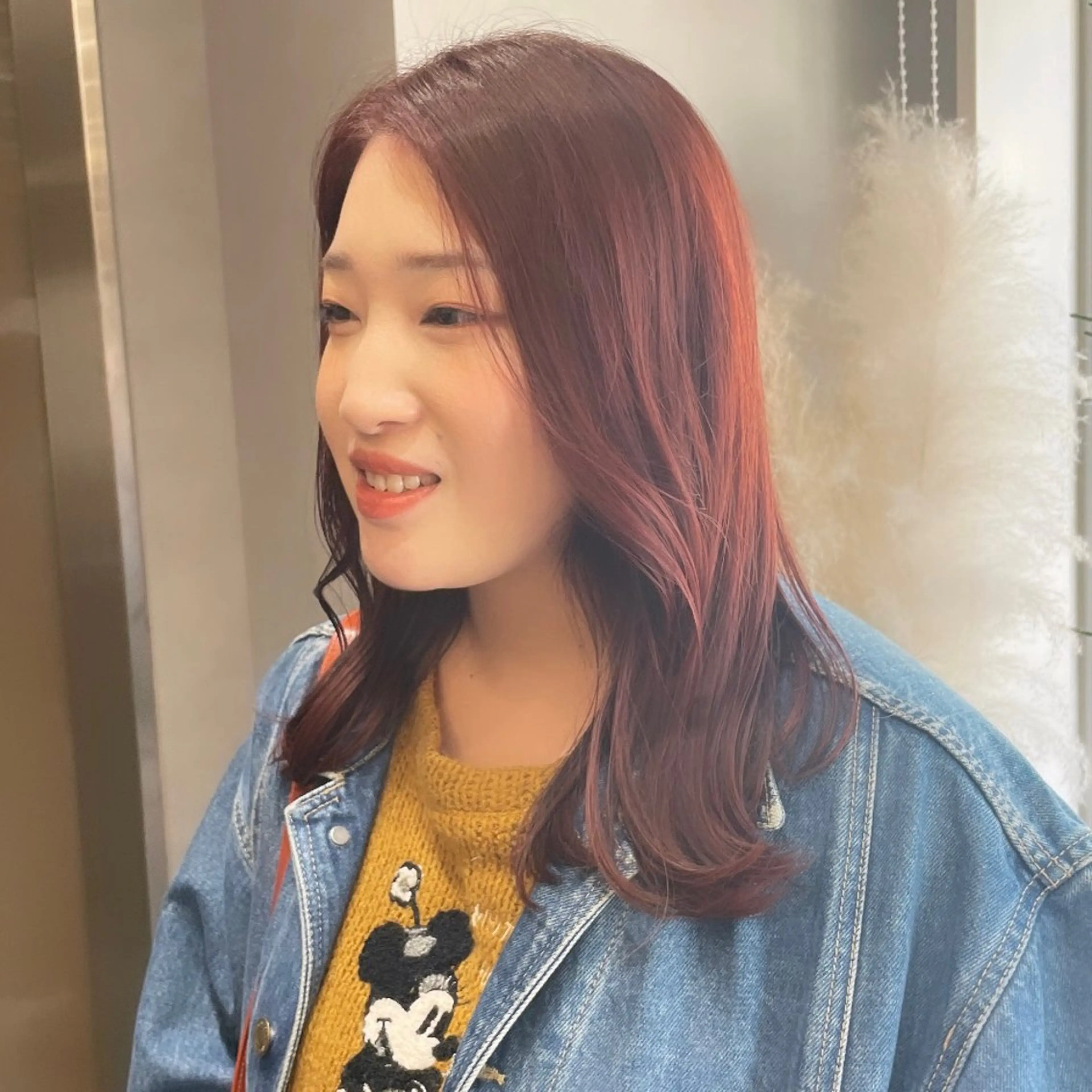 セミロング カラー レッドカラー 髪質改善 Rui/透明感カラー 暖色/レイヤーカットのヘアスタイル