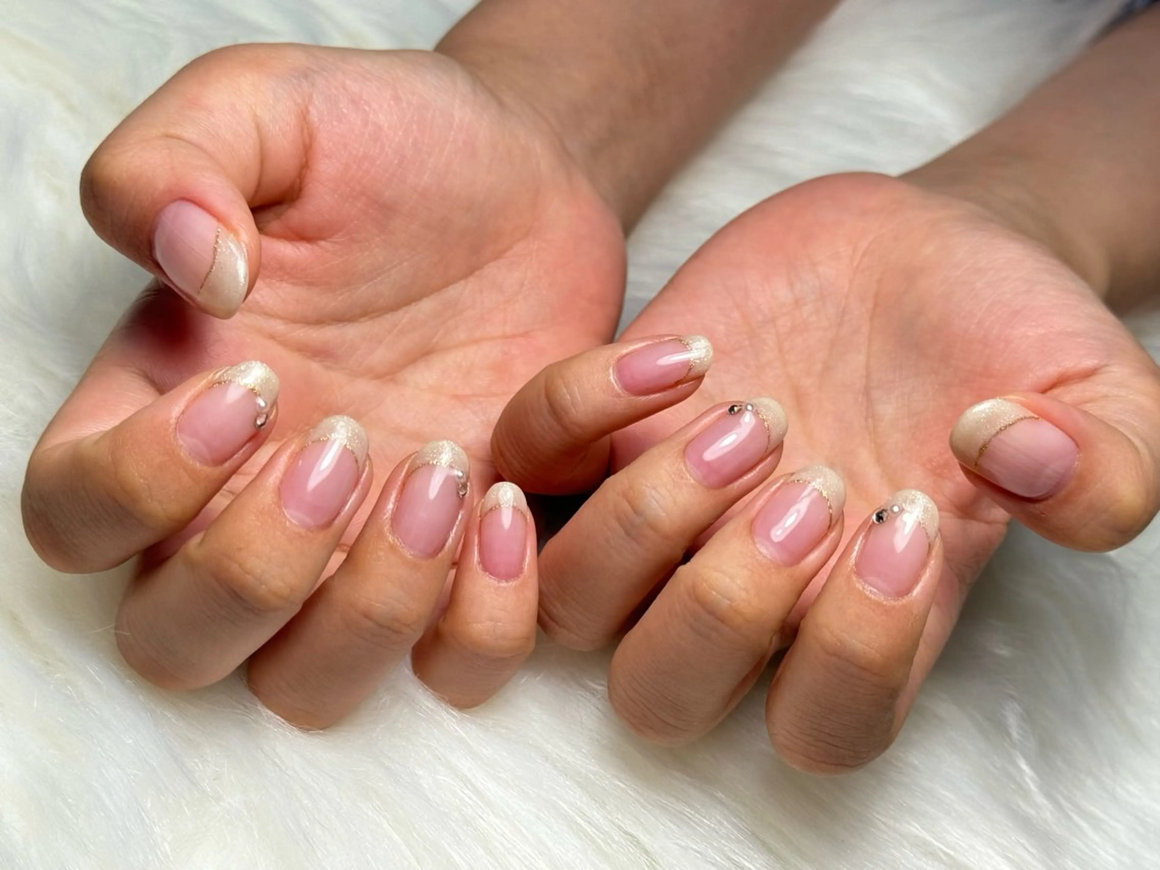 ネイル フットネイル フレンチネイル ジェルネイル グラデーション ラメ(グリッター) MILImili nailのネイルデザイン