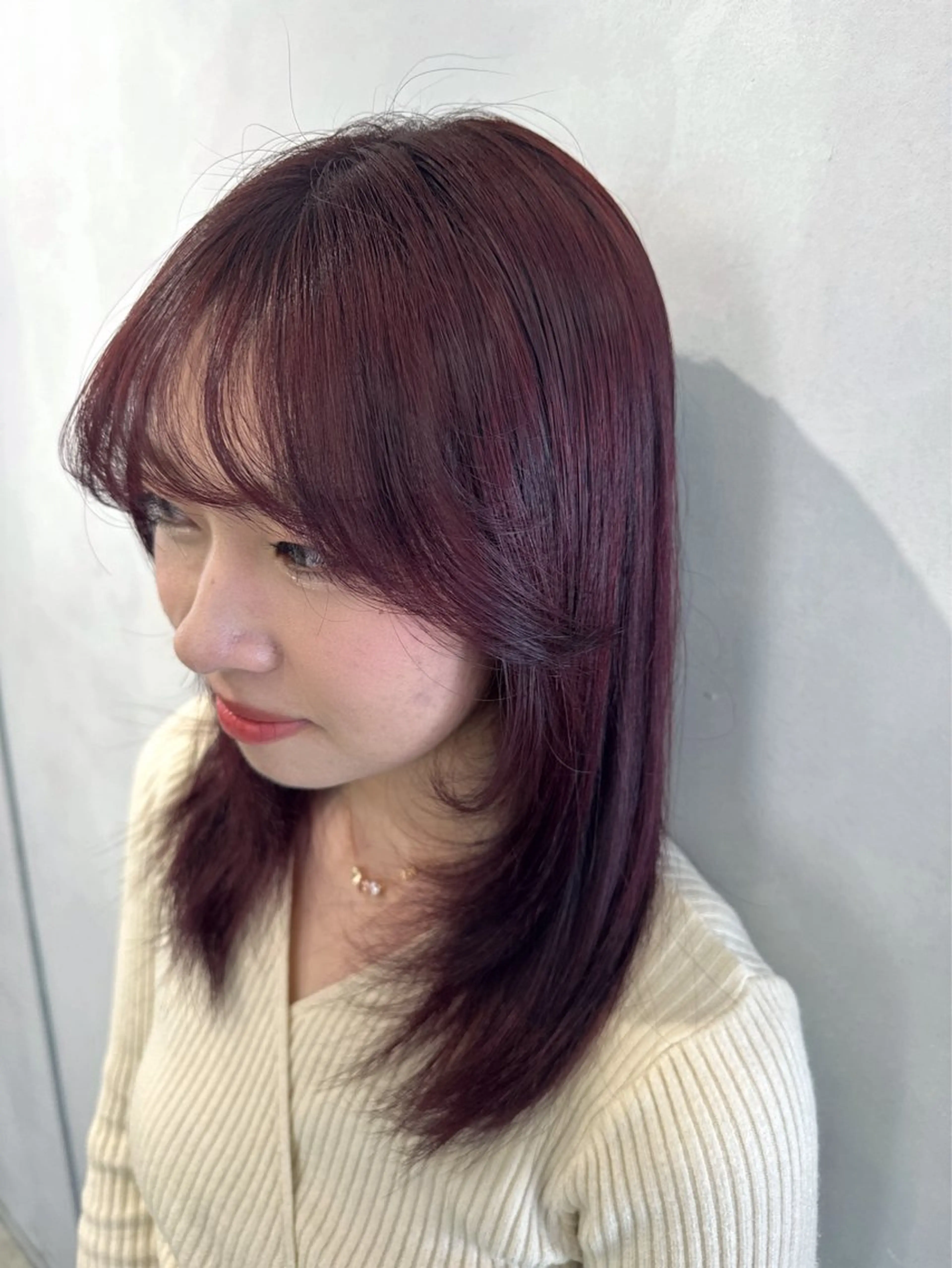 セミロング カラー ブリーチ ダブルカラー ブリーチなしカラー レッドカラー レイヤーカット カット ヘアカラー トリートメント 透明感カラー✨艶髪 制作🌱山根あゆみのヘアスタイル