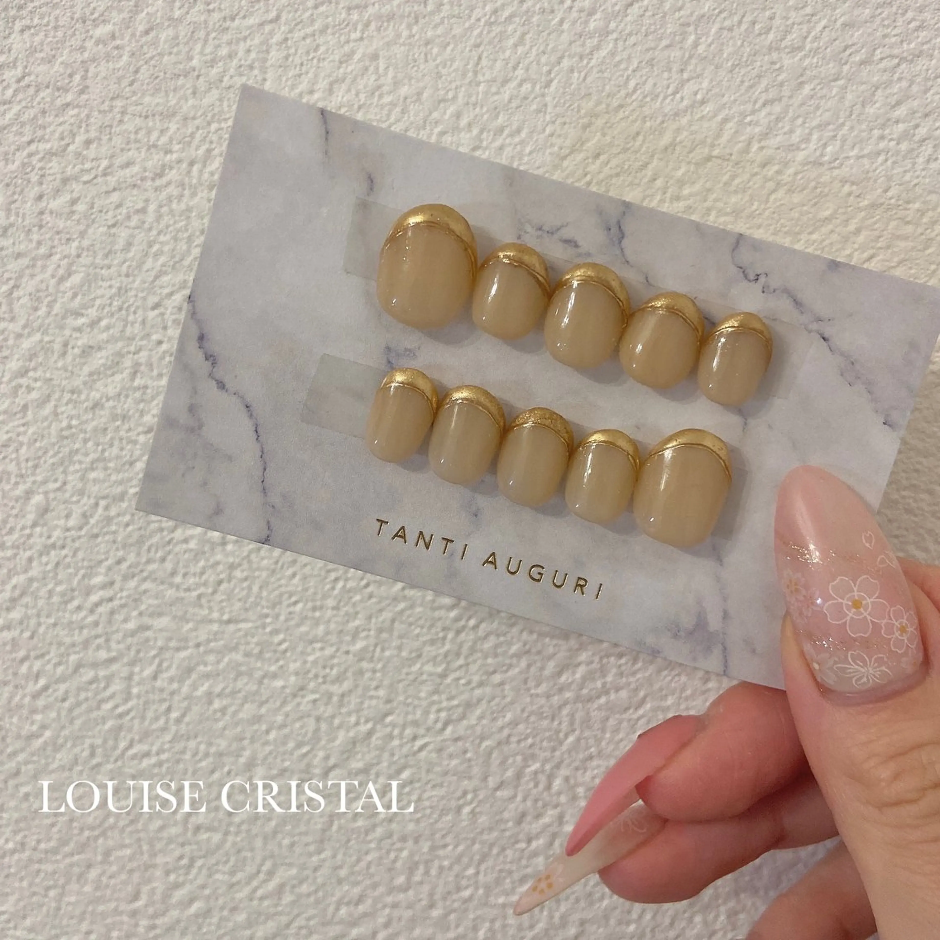 ネイル フレンチネイル ミラーネイル ハンドネイル LOUISE CRYSTALのネイルデザイン