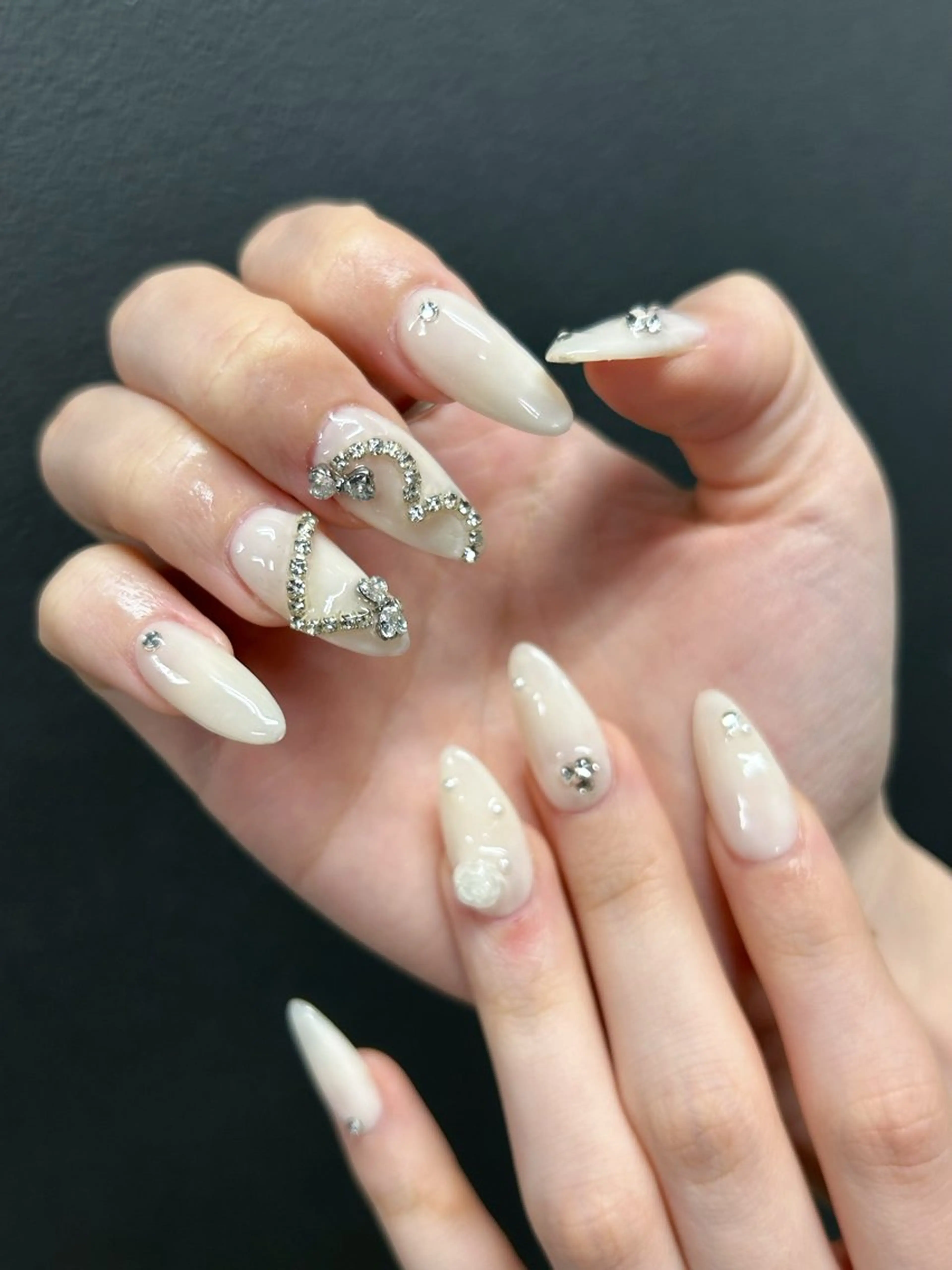 ネイル 韓国ネイル 持ち込み ニュアンスネイル ネイルチップ 冬ネイル ハンドネイル RINN ANA.CHUOのネイルデザイン